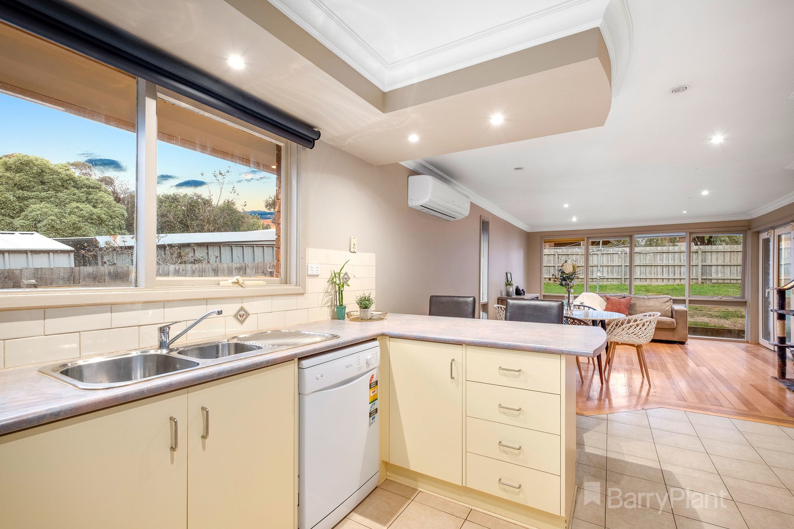 50 Saxonwood DriveNarre Warren, VIC 3805, Narre Warren - Thumbnail 8