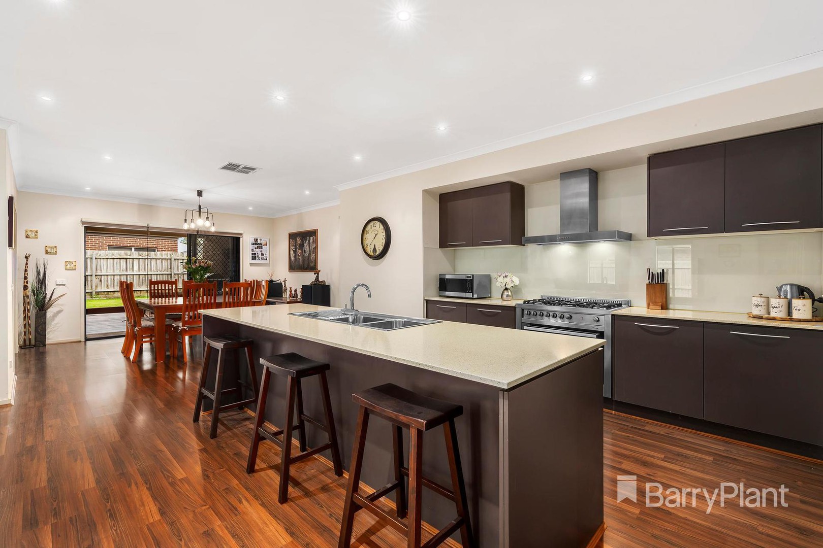 27 Chandler DriveSouth Morang, VIC 3752, South Morang - Thumbnail 2