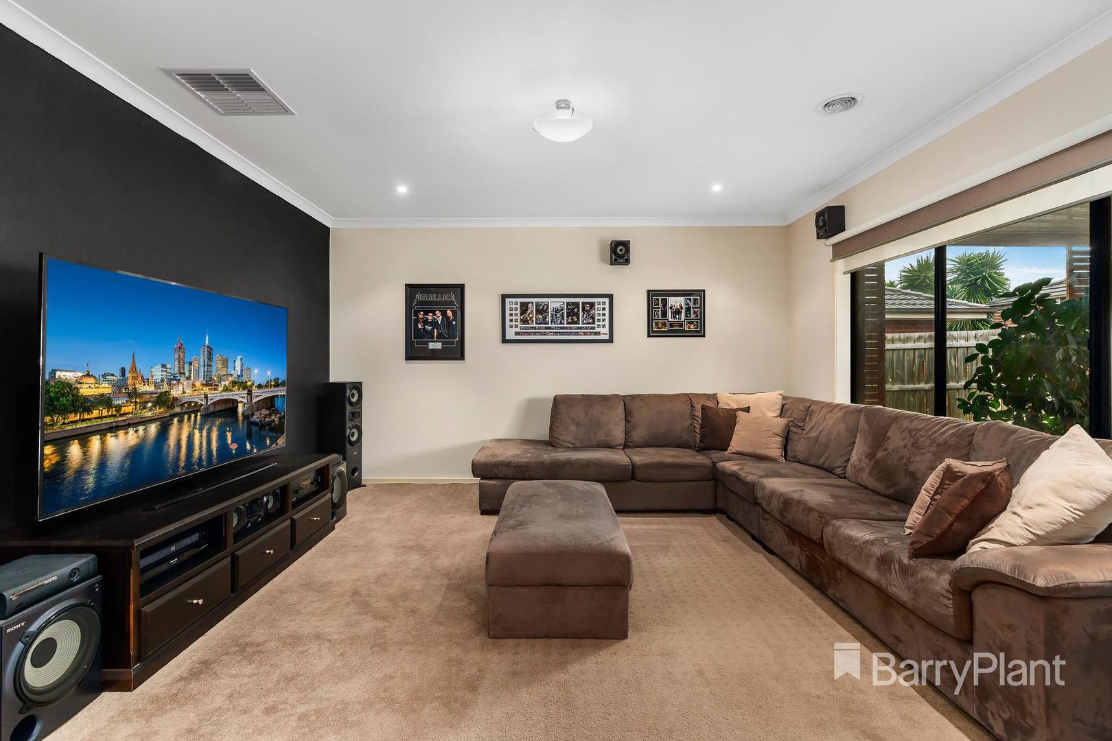 27 Chandler DriveSouth Morang, VIC 3752, South Morang - Thumbnail 4