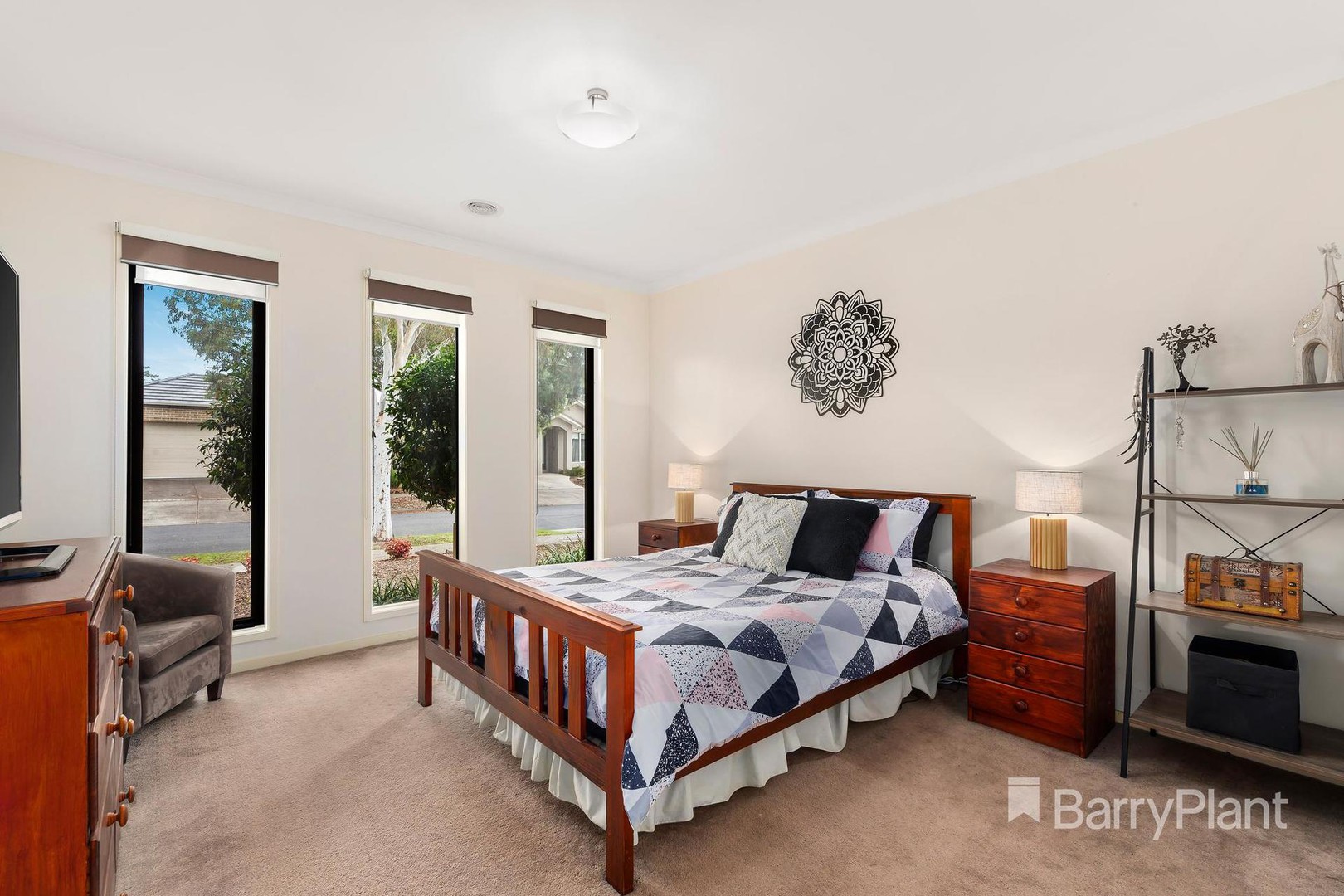 27 Chandler DriveSouth Morang, VIC 3752, South Morang - Thumbnail 5