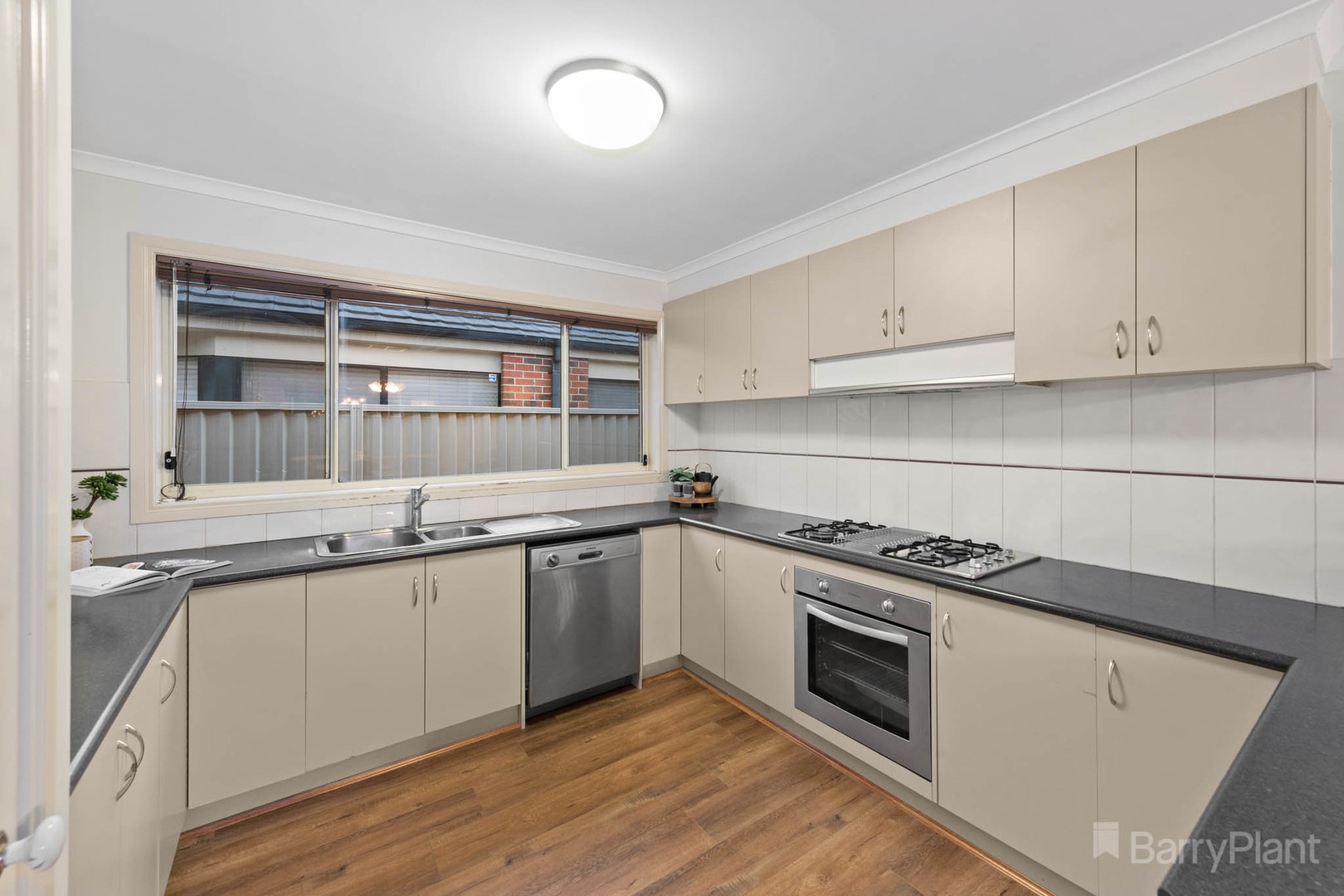 8 Barwon DrivePakenham, VIC 3810, Pakenham - Thumbnail 5