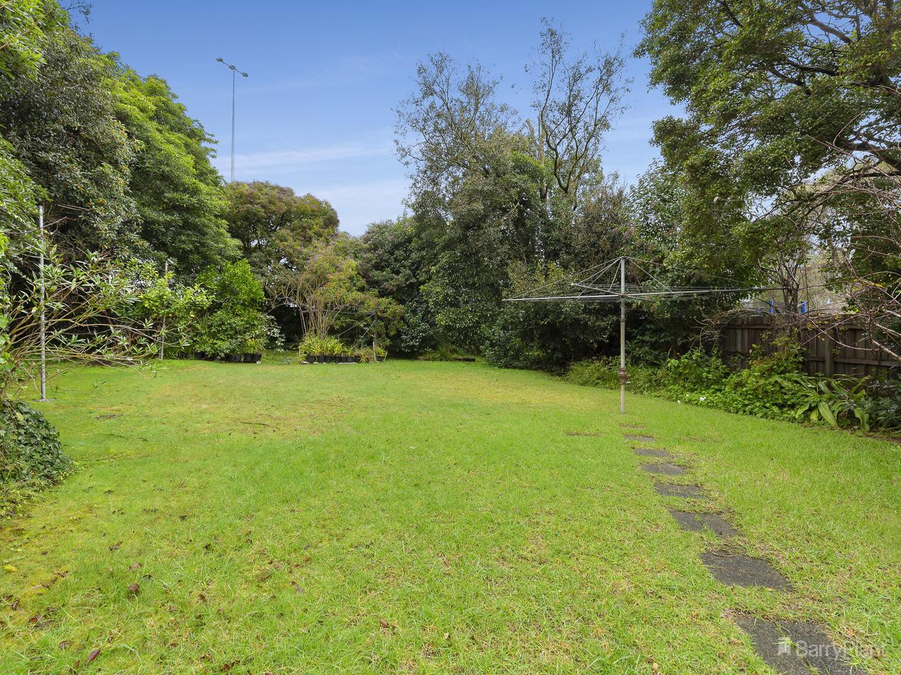 18 Martha Street, Donvale, VIC 3111, Donvale - Thumbnail 3