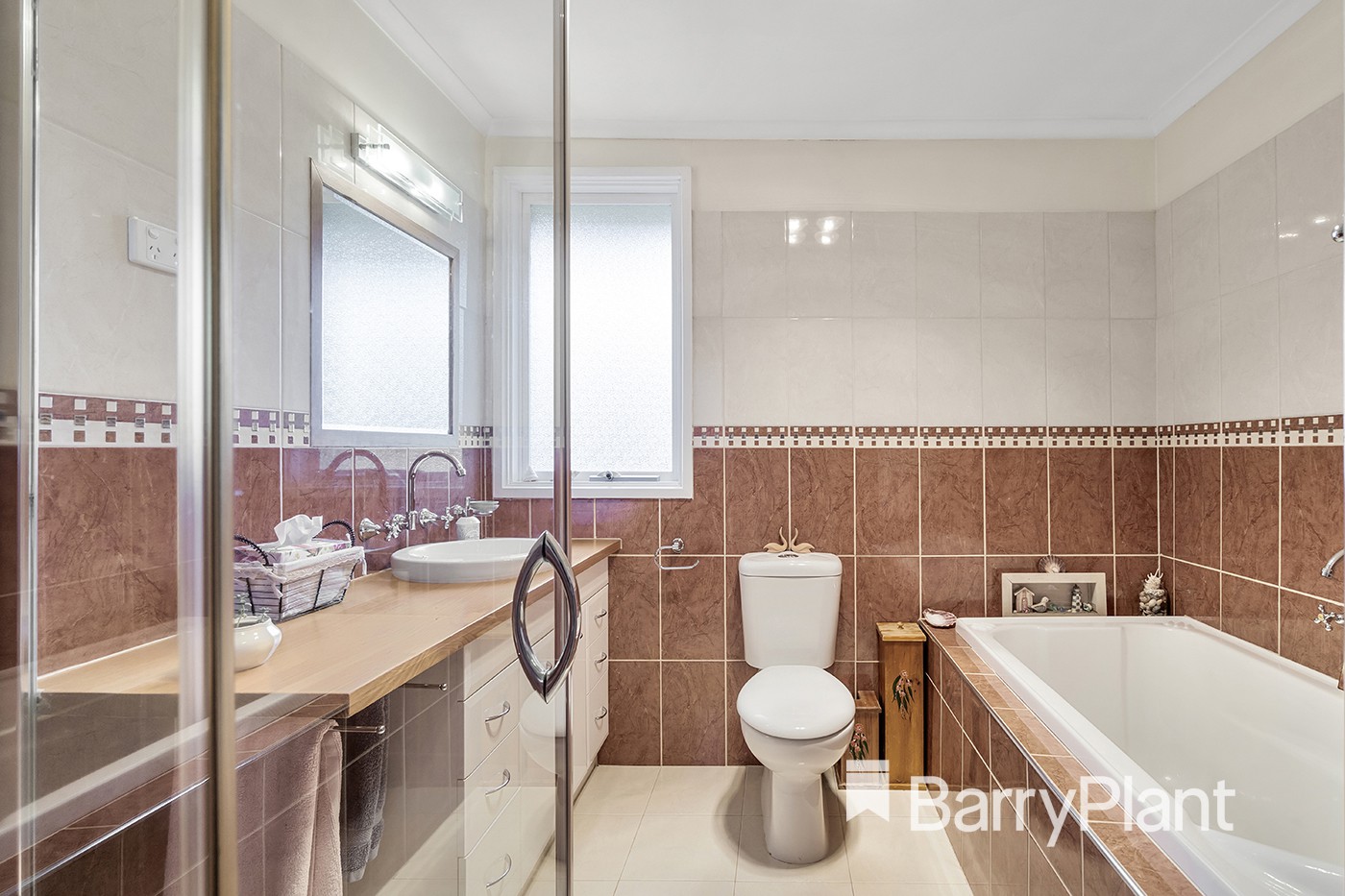 25 Songbird AvenueChirnside Park, VIC 3116