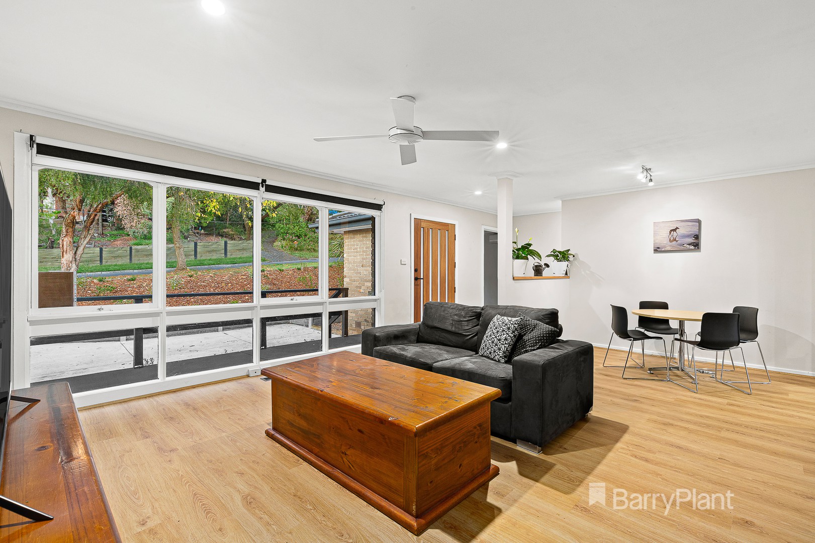 1/33 Walnut DriveKilsyth, VIC 3137, Kilsyth - Thumbnail 2