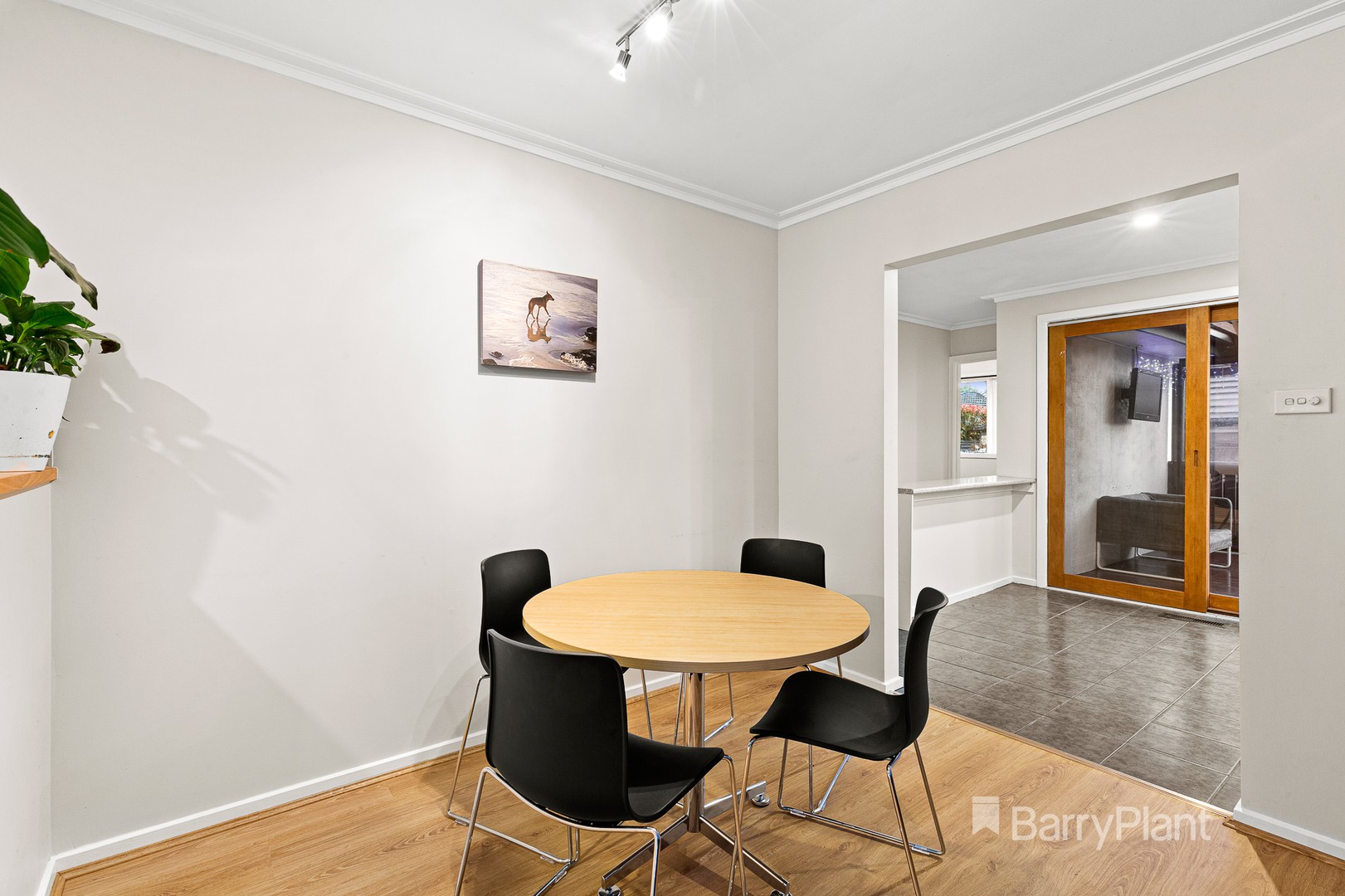 1/33 Walnut DriveKilsyth, VIC 3137, Kilsyth - Thumbnail 4