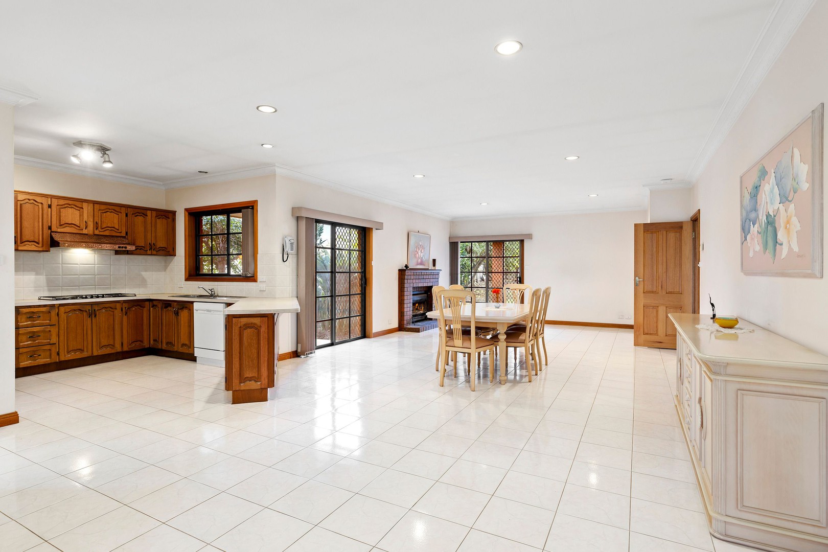 1 Highridge CrescentAirport West, VIC 3042, Airport West - Thumbnail 2