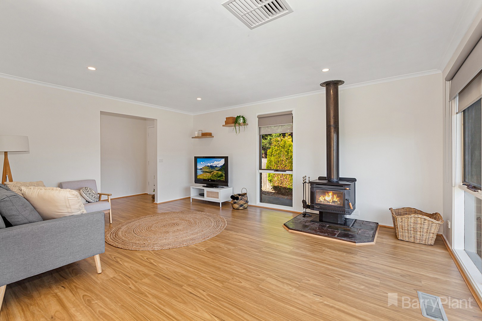 7 Andrew AvenueWaterford Park, VIC 3658, Waterford Park - Thumbnail 3