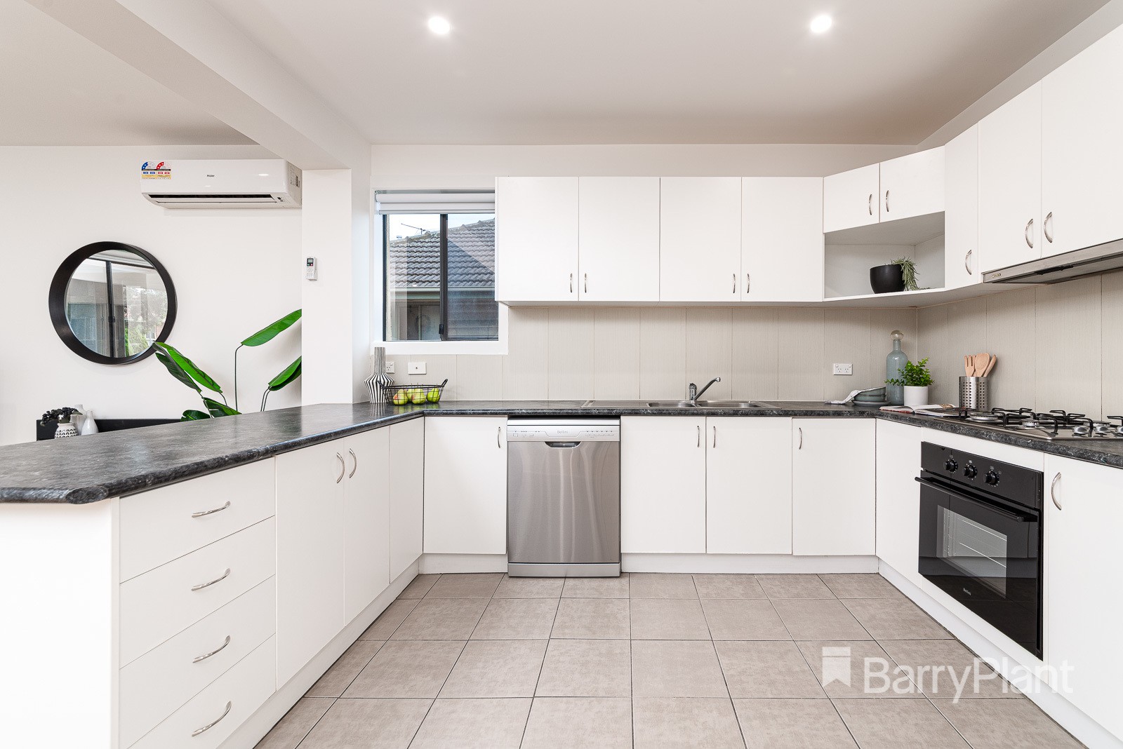 1/137 View StreetGlenroy, VIC 3046, Glenroy - Thumbnail 4