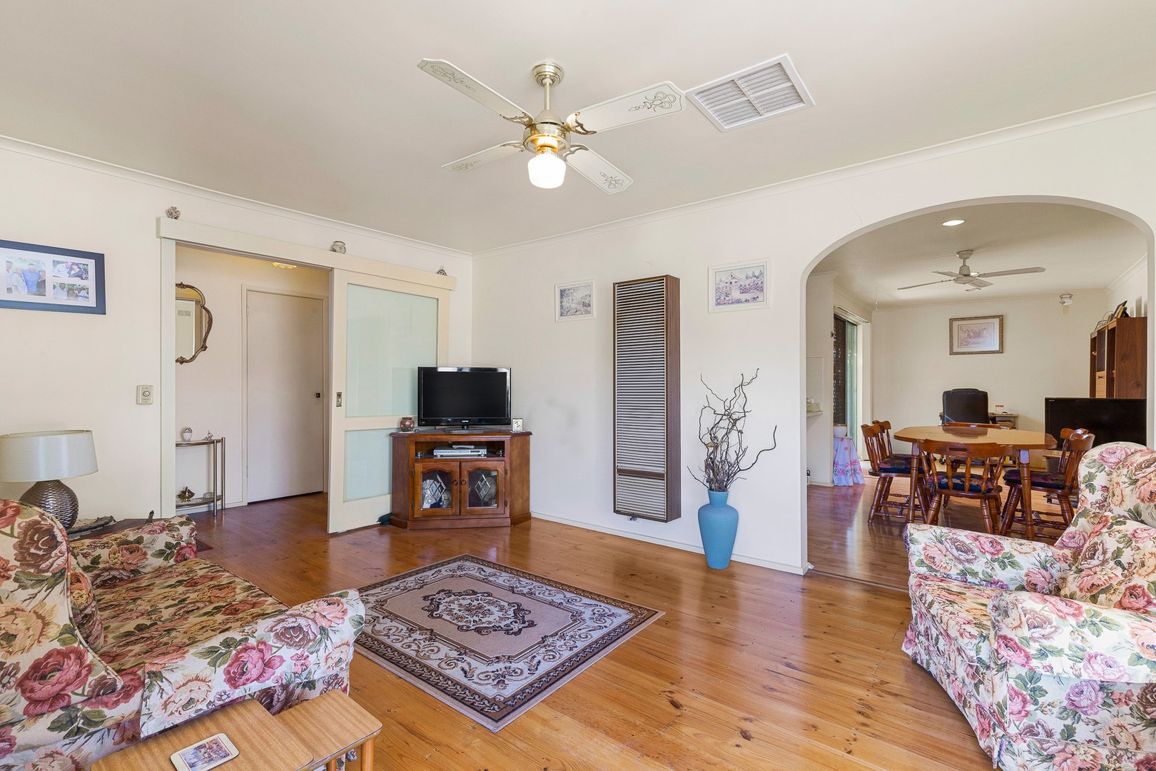 2 Meldrum AvenueMill Park, VIC 3082, Mill Park - Thumbnail 5