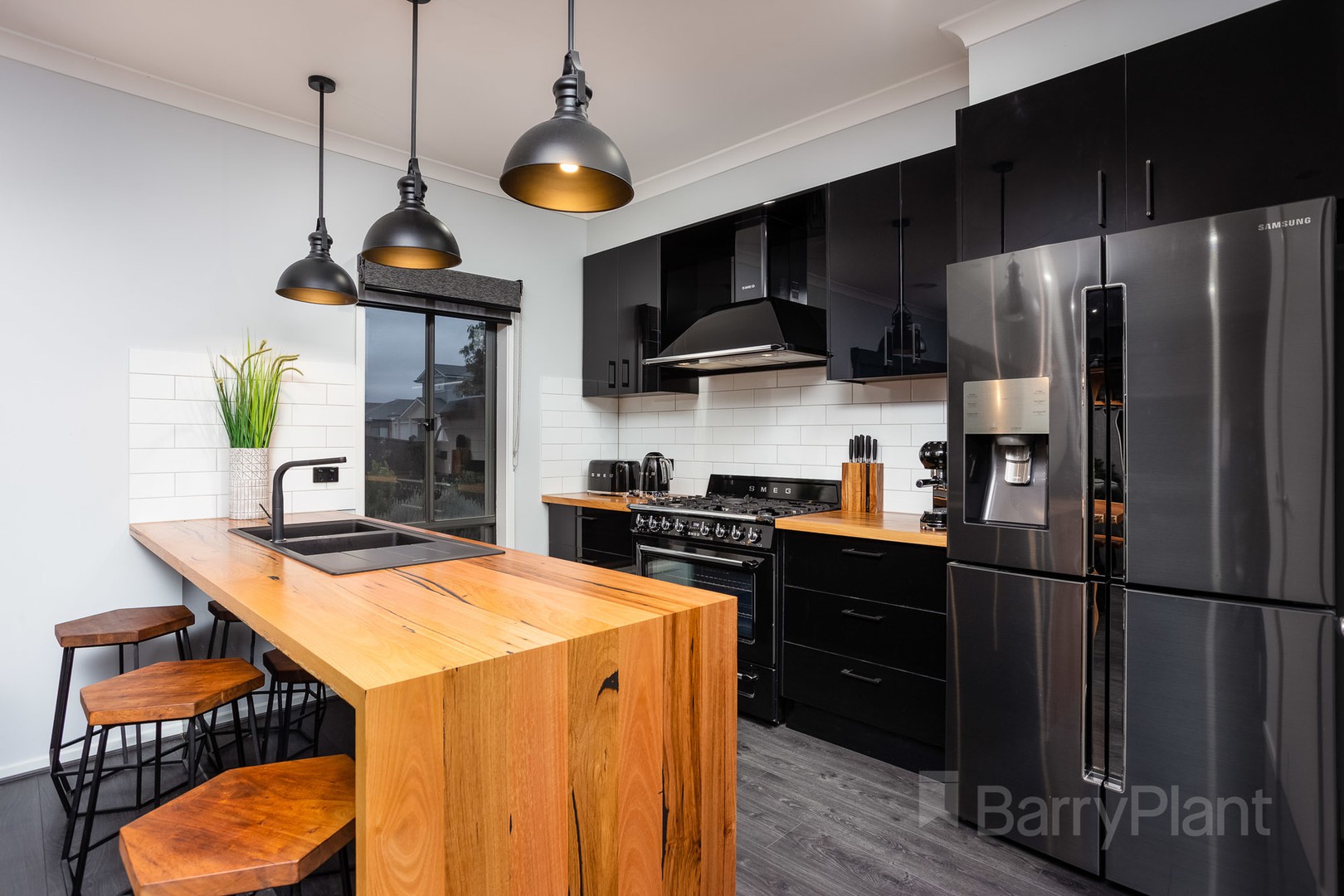 15 Evesham DrivePoint Cook, VIC 3030, Point Cook - Thumbnail 2
