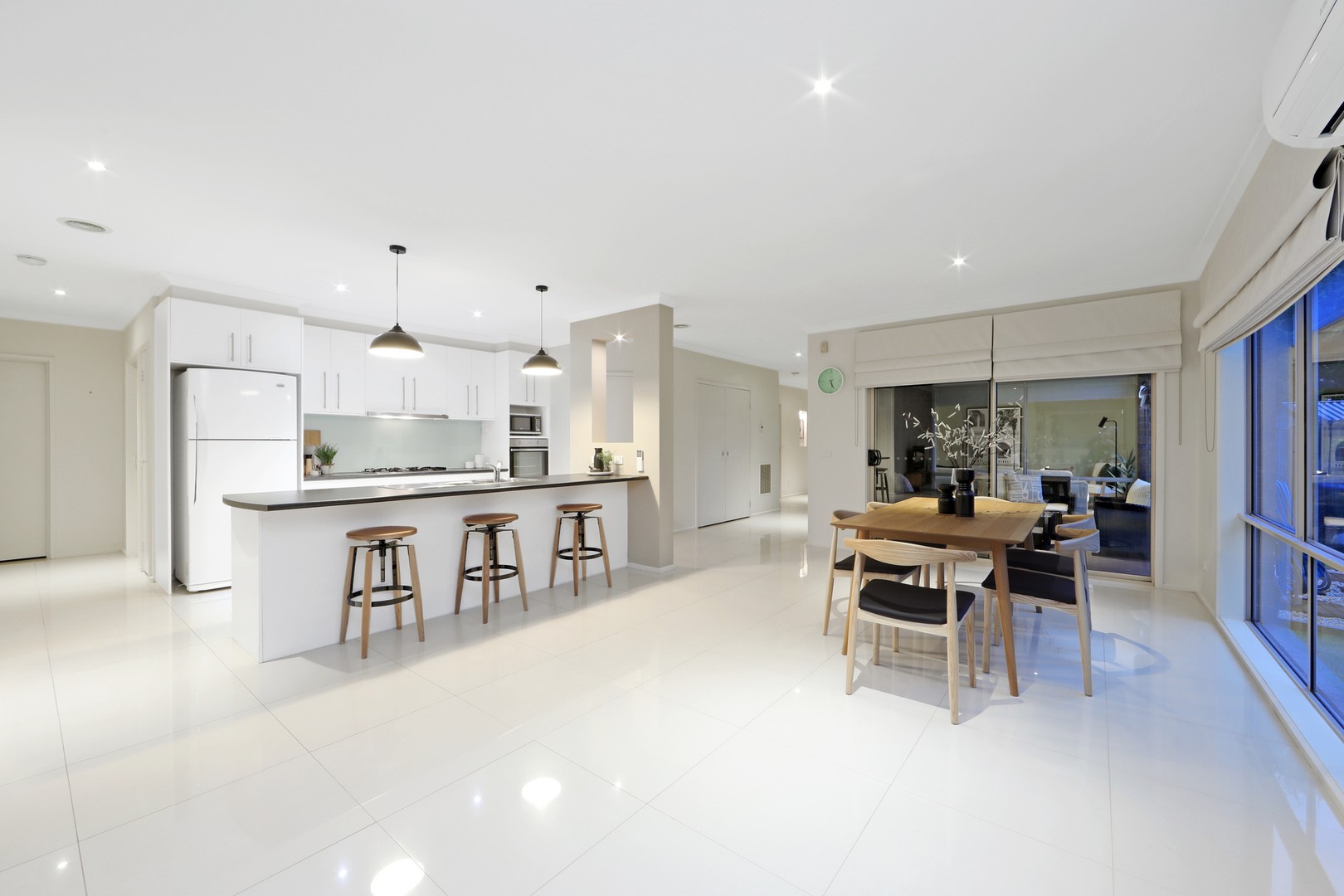 16 Nursery CourtRowville, VIC 3178, Rowville - Thumbnail 3