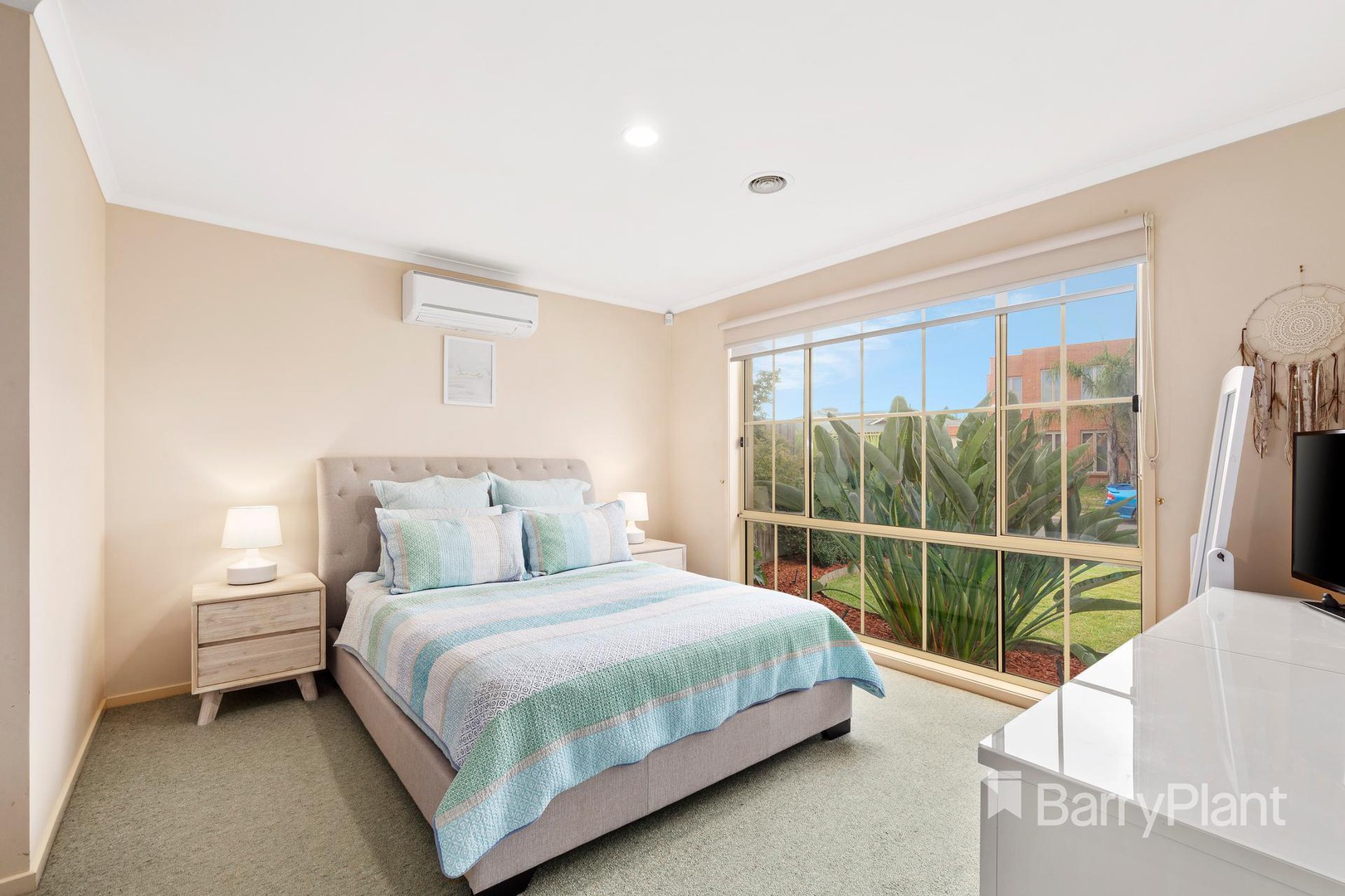 37 Cobblestone DriveSouth Morang, VIC 3752, South Morang - Thumbnail 6