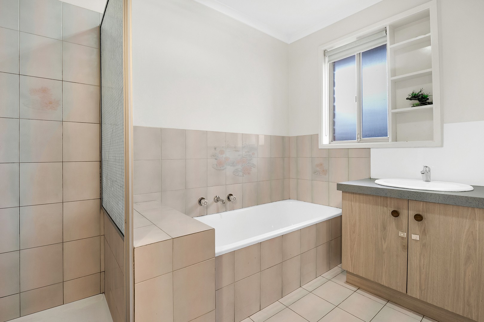 63 Gillingham CrescentCraigieburn, VIC 3064, Craigieburn - Thumbnail 7