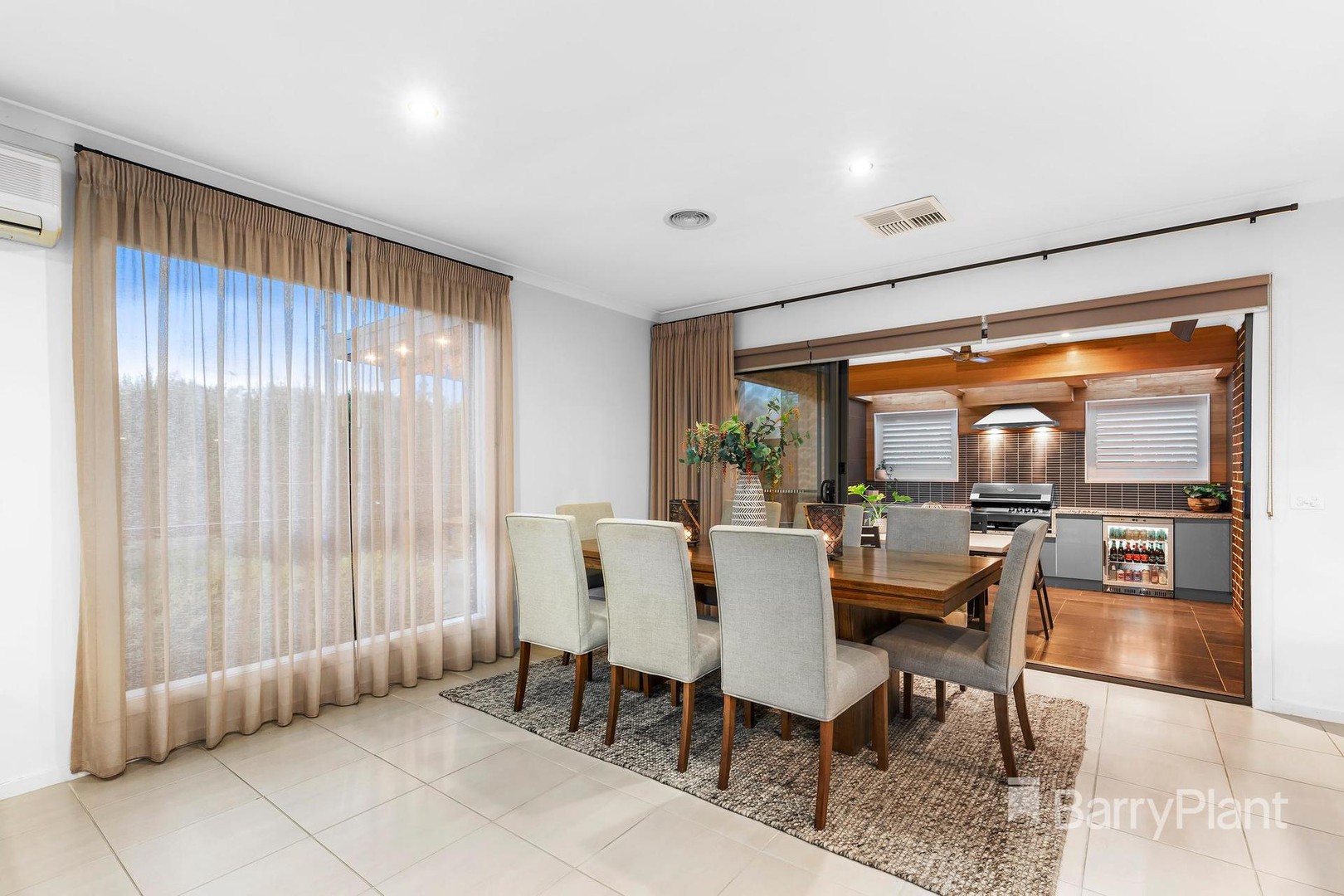 16 St Leonard DriveSouth Morang, VIC 3752, South Morang - Thumbnail 5