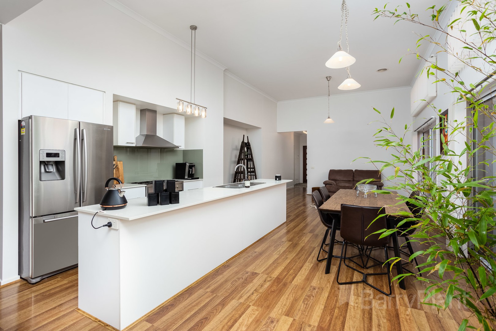 282 Saltwater PromenadePoint Cook, VIC 3030, Point Cook - Thumbnail 2