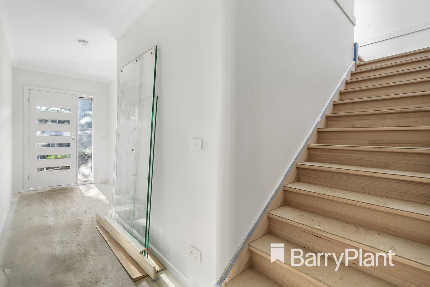 3/2-4 Arthur PlaceCroydon, VIC 3136, Croydon - Thumbnail 2