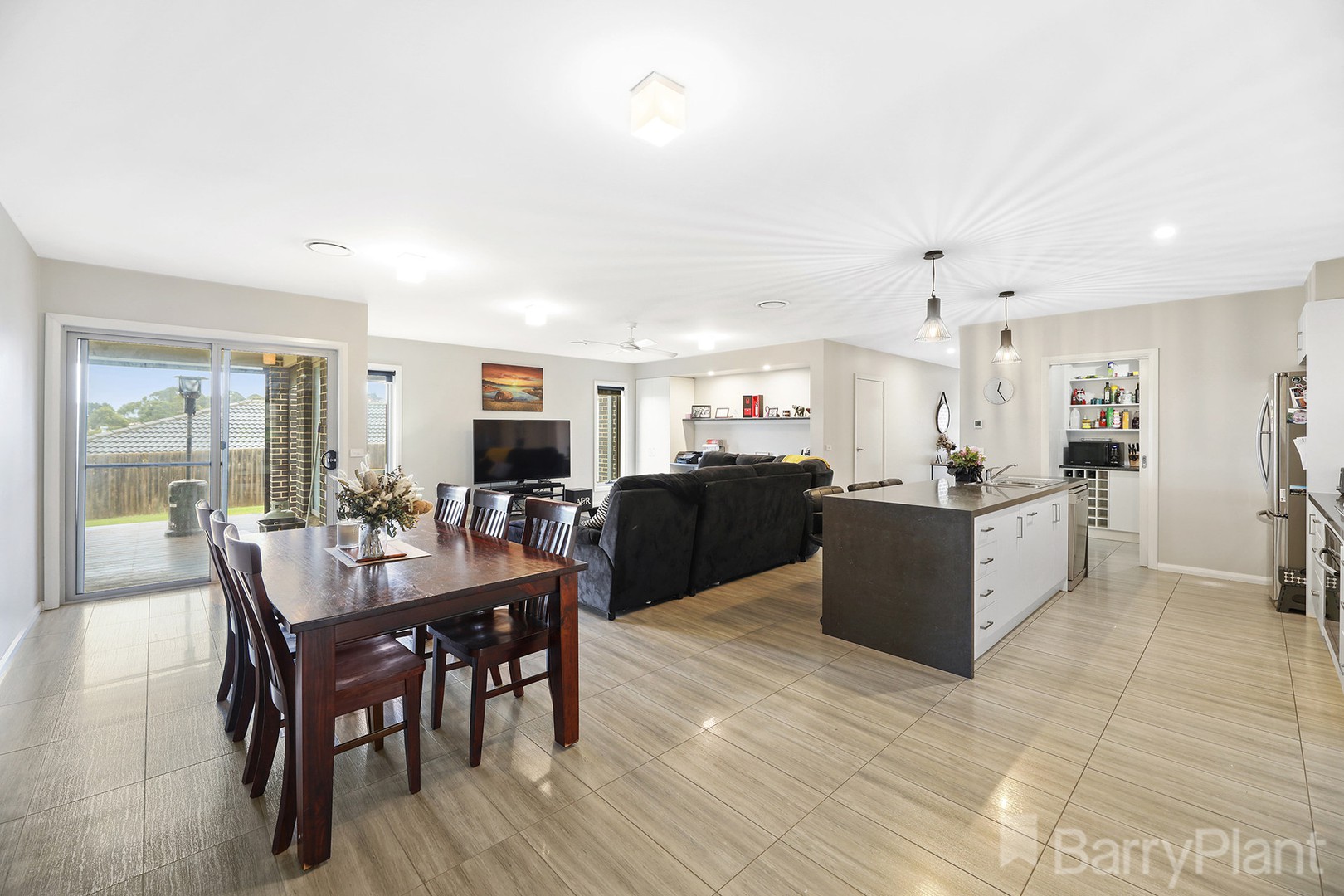 42 Kensington SquareDrouin, VIC 3818, Drouin - Thumbnail 2