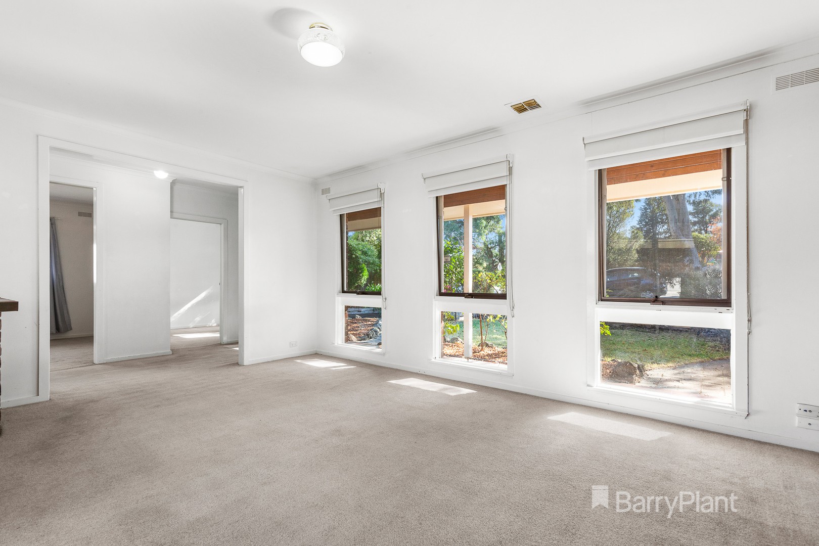 55 Amesbury AvenueWantirna, VIC 3152, Wantirna - Thumbnail 3