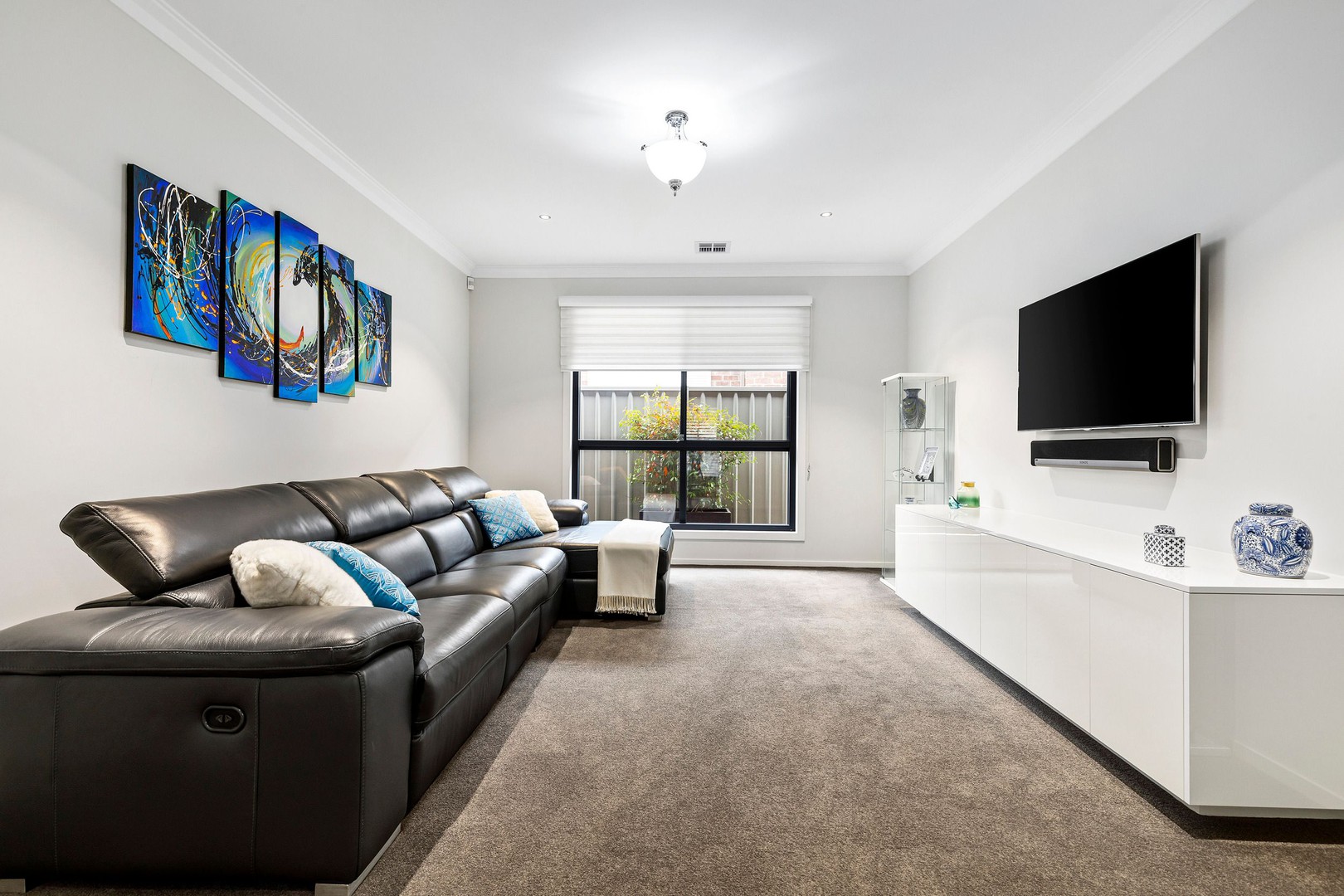 15 Cuthbert StreetNiddrie, VIC 3042, Niddrie - Thumbnail 2
