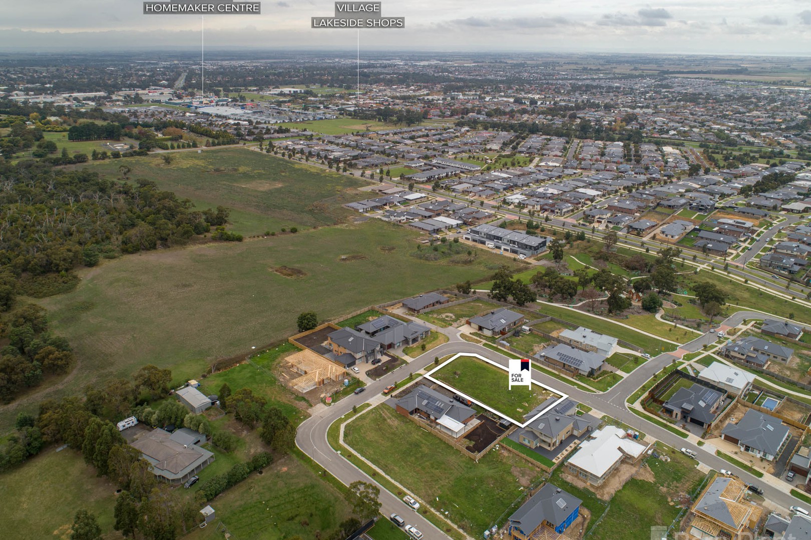 11 Fenton CrescentPakenham, VIC 3810, Pakenham - Thumbnail 4