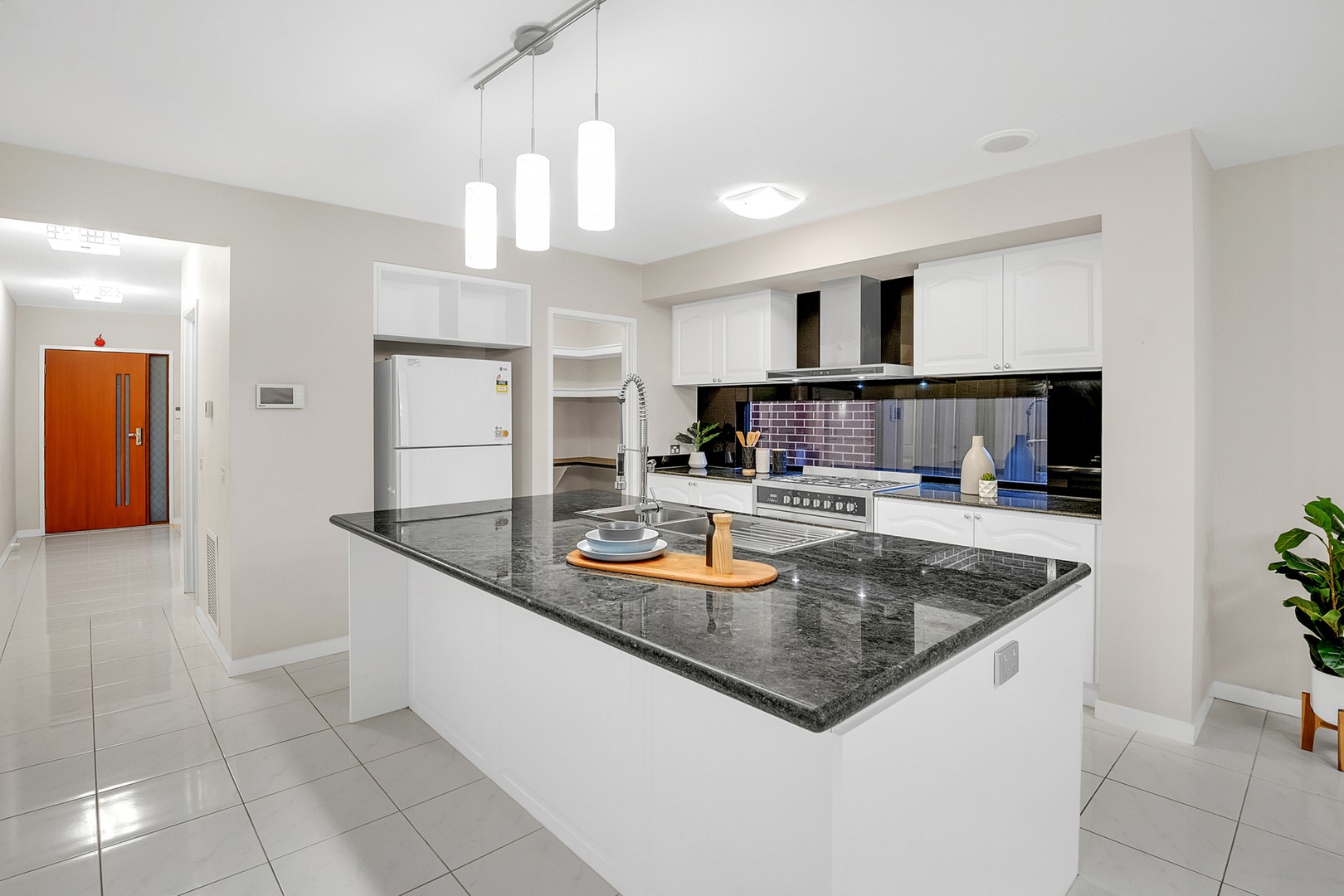 29 Groveton StreetCraigieburn, VIC 3064, Craigieburn - Thumbnail 3