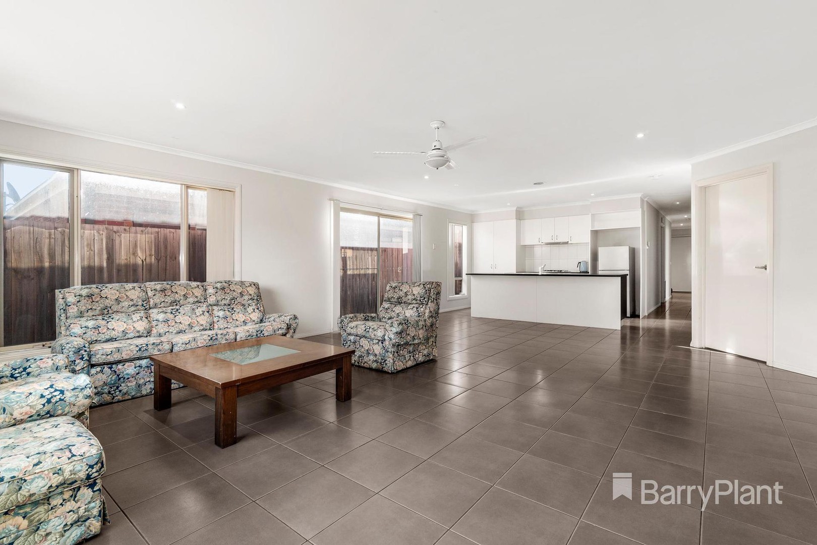 246 The Lakes BoulevardSouth Morang, VIC 3752, South Morang - Thumbnail 7