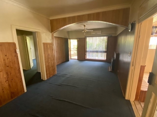 13 Lowe Crescent, Sunshine, VIC 3020 - Thumbnail 2 - 10/05/2021