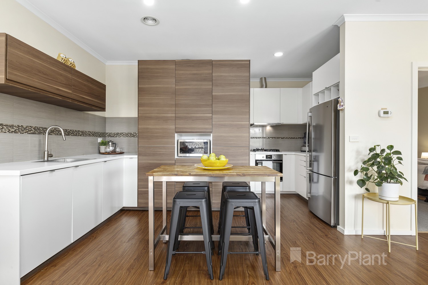 1/293 Nell Street WestWatsonia, VIC 3087, Watsonia - Thumbnail 3
