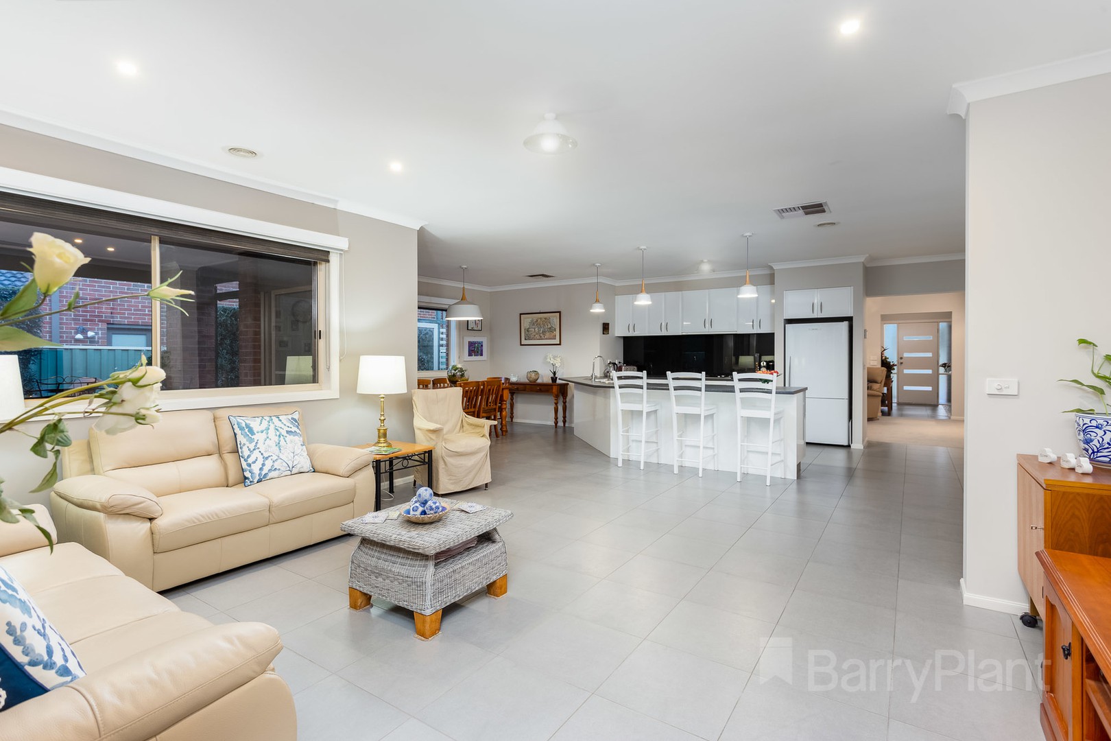 12 Mickleton GrovePoint Cook, VIC 3030, Point Cook - Thumbnail 6
