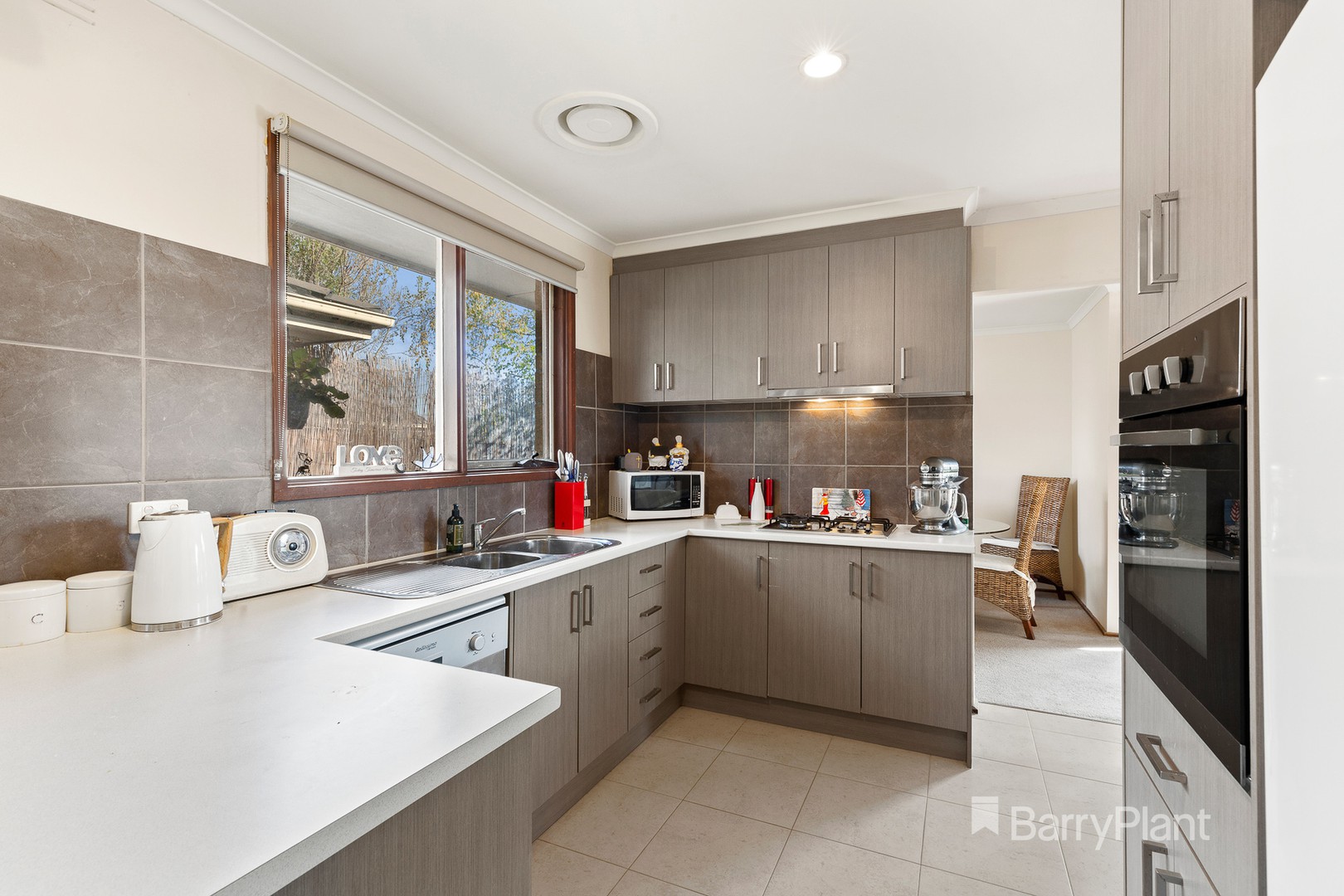 1/7 Tracey StreetBayswater, VIC 3153, Bayswater - Thumbnail 2