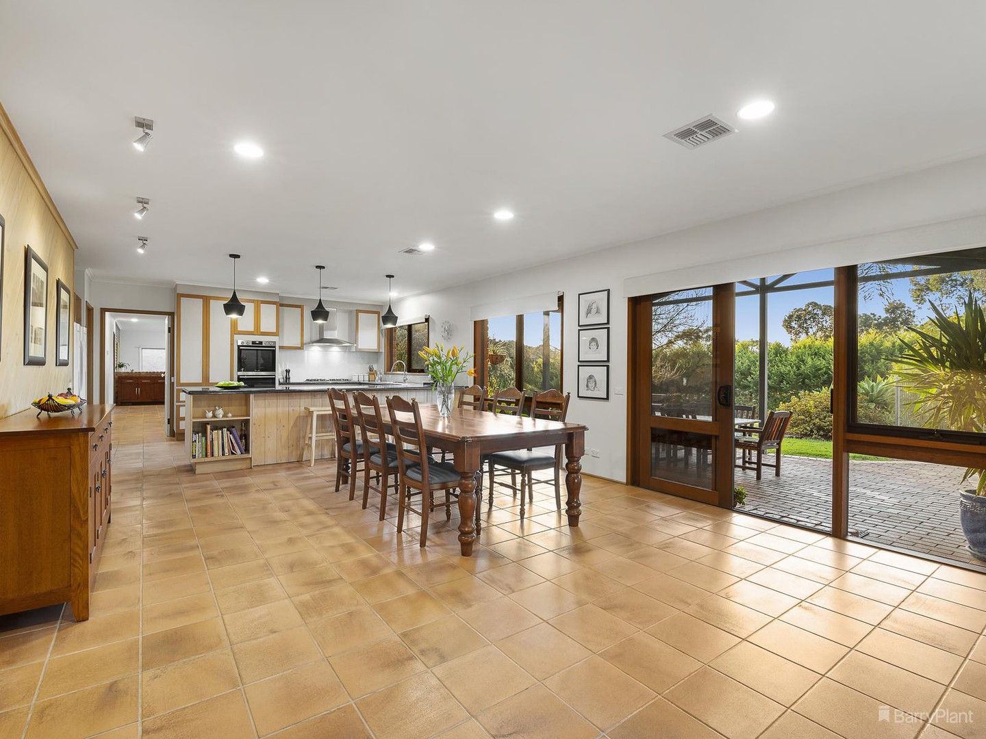 186 Berringa Road, Park Orchards, VIC 3114, Park Orchards - Thumbnail 6