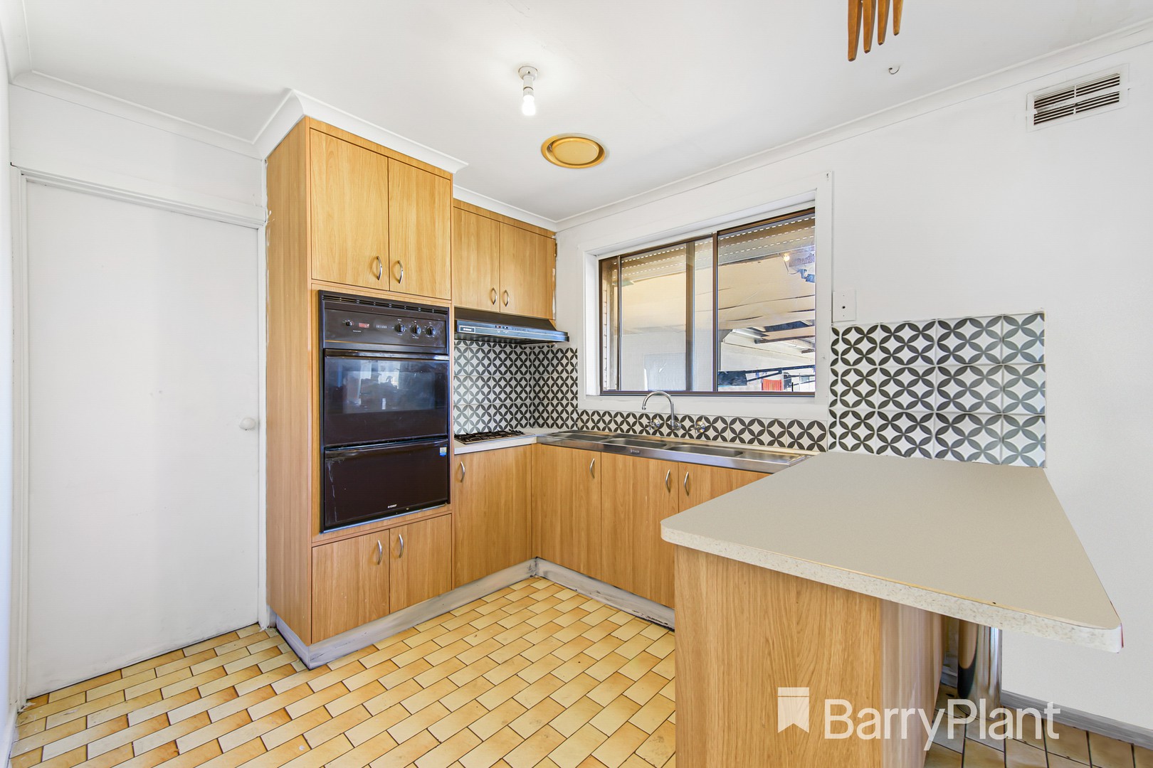 1 Aldergate CrescentKings Park, VIC 3021, Kings Park - Thumbnail 4