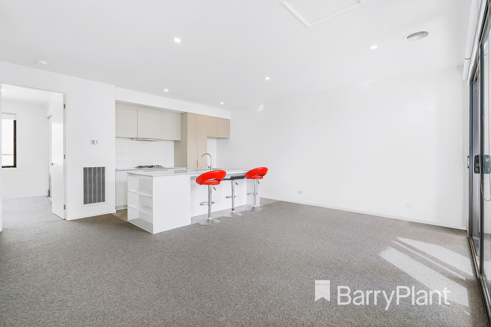 65 Oakden CrescentSt Albans, VIC 3021, St Albans - Thumbnail 4