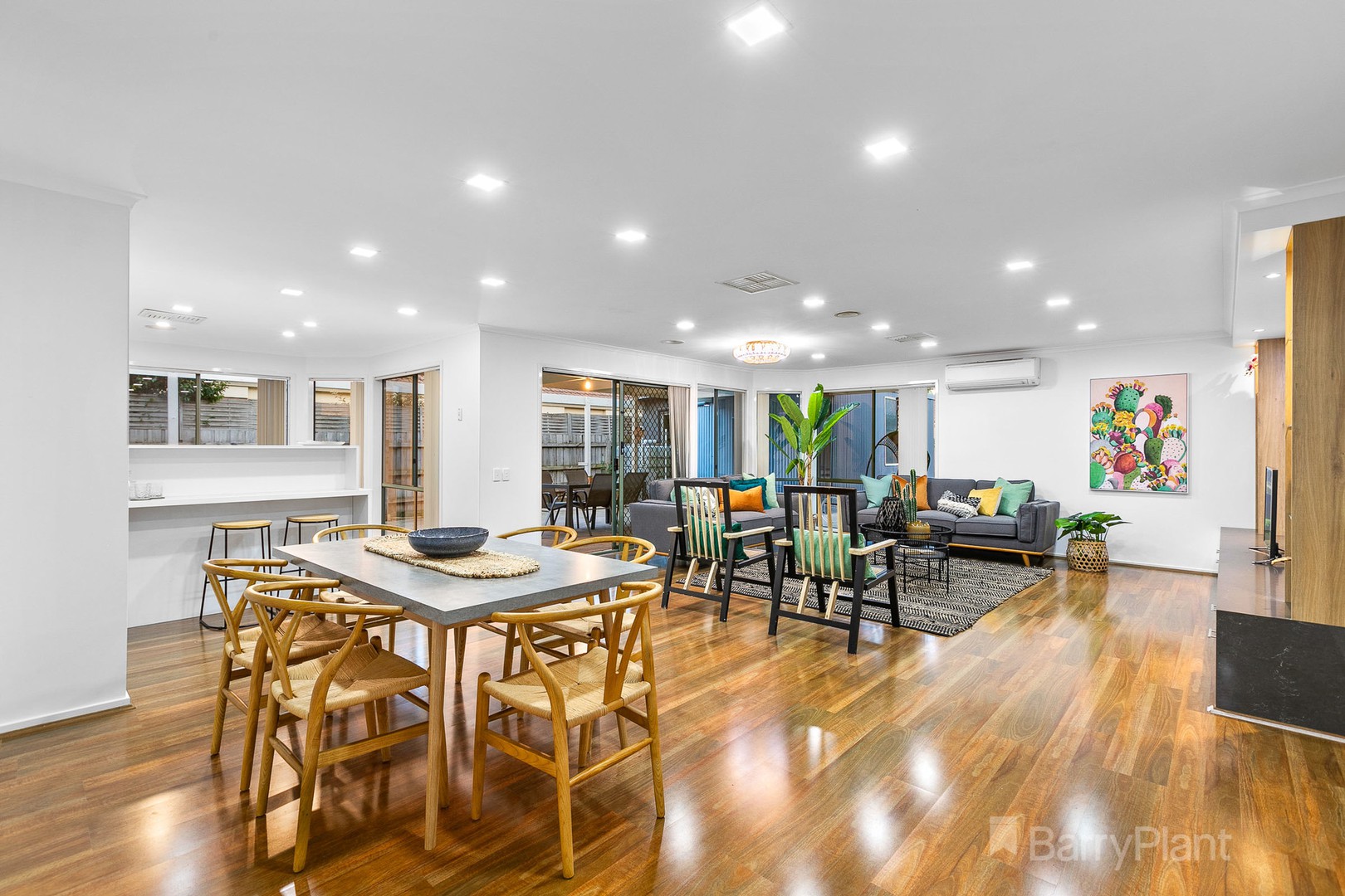 12 Caulfield CourtNarre Warren, VIC 3805, Narre Warren - Thumbnail 8