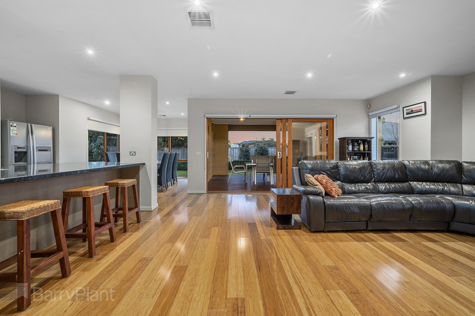 235 Saltwater PromenadePoint Cook, VIC 3030, Point Cook - Thumbnail 8