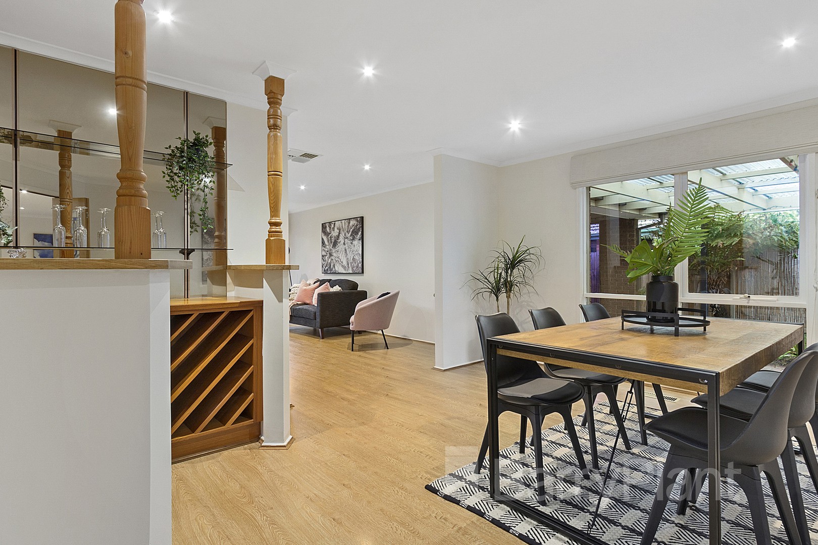 19 Clarke CrescentWantirna South, VIC 3152, Wantirna South - Thumbnail 3