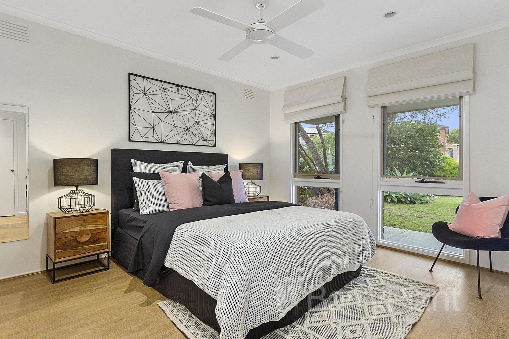 19 Clarke CrescentWantirna South, VIC 3152, Wantirna South - Thumbnail 6