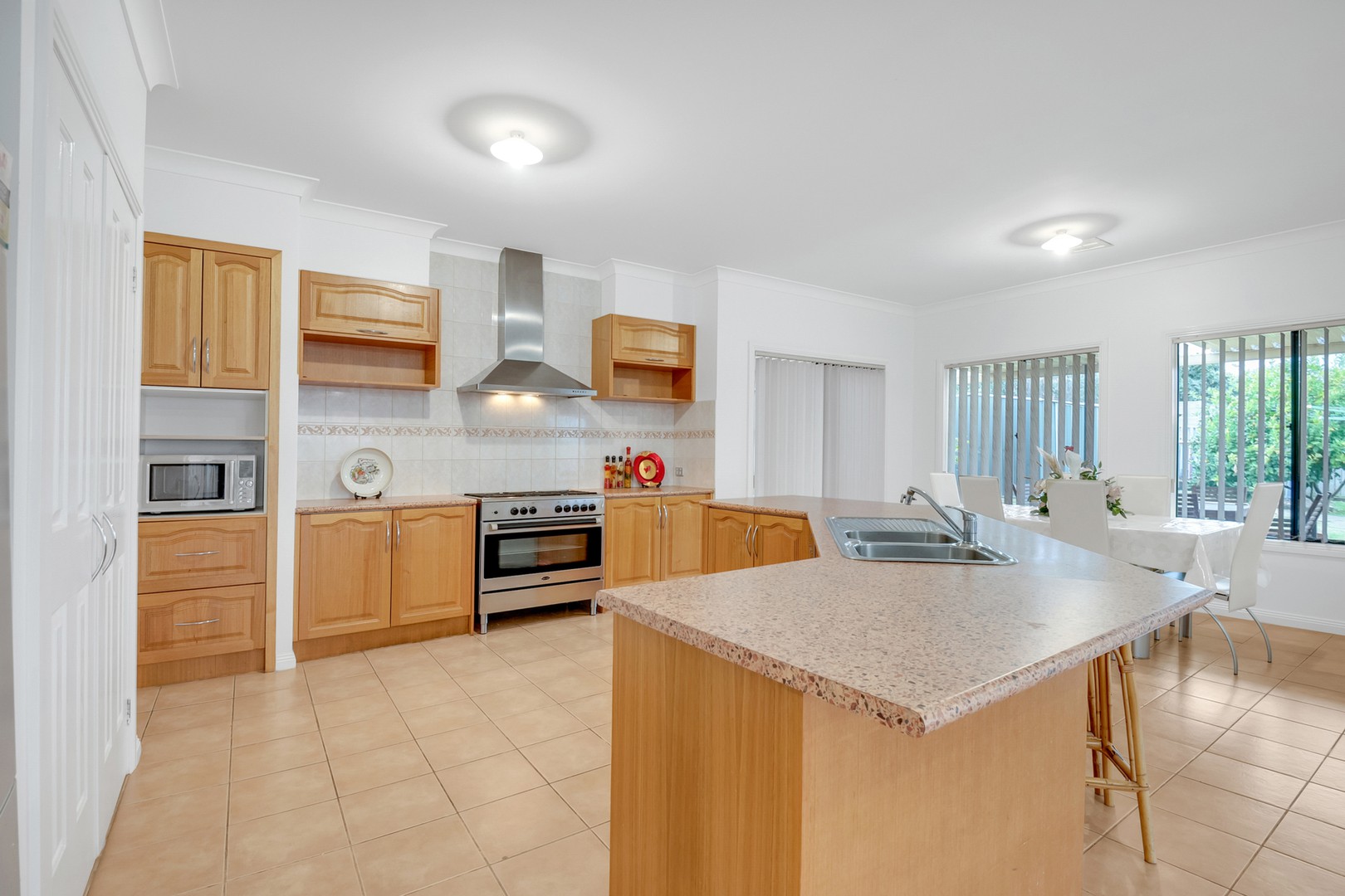 15 Skyline RiseCraigieburn, VIC 3064, Craigieburn - Thumbnail 5