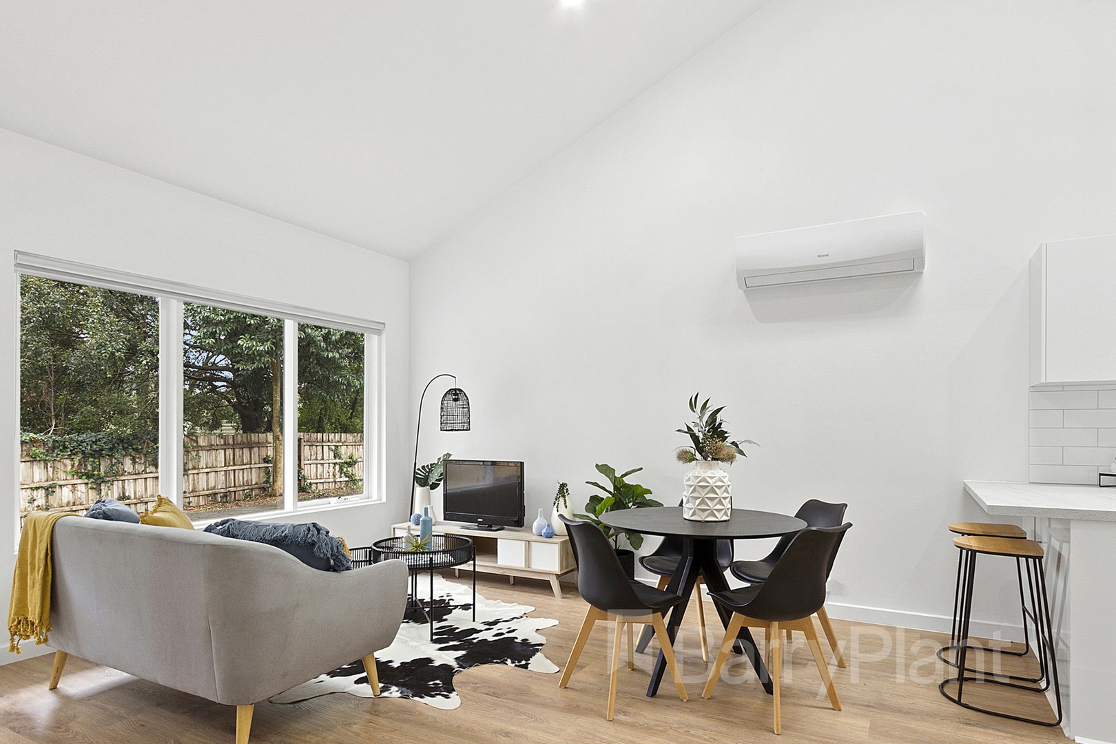 2/5 Veronica StreetFerntree Gully, VIC 3156, Ferntree Gully - Thumbnail 3
