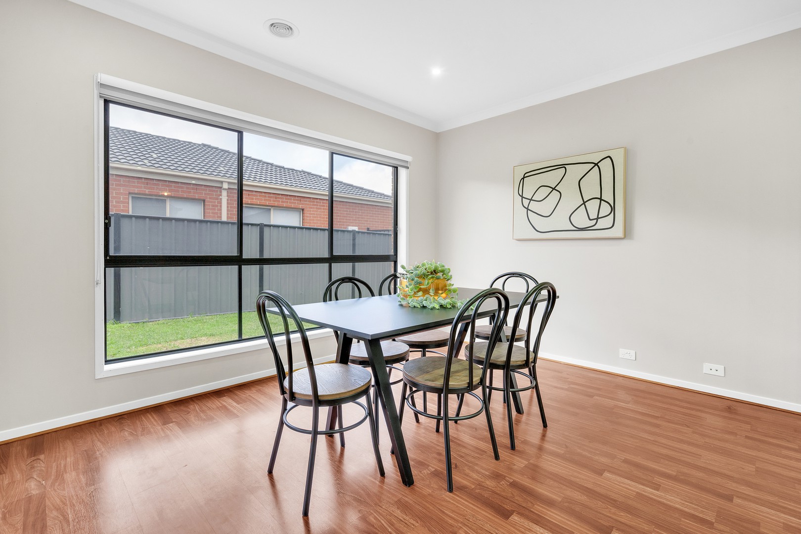 16 Falkland RoadCraigieburn, VIC 3064, Craigieburn - Thumbnail 4