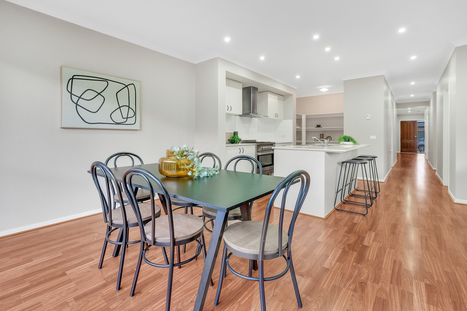 16 Falkland RoadCraigieburn, VIC 3064, Craigieburn - Thumbnail 6