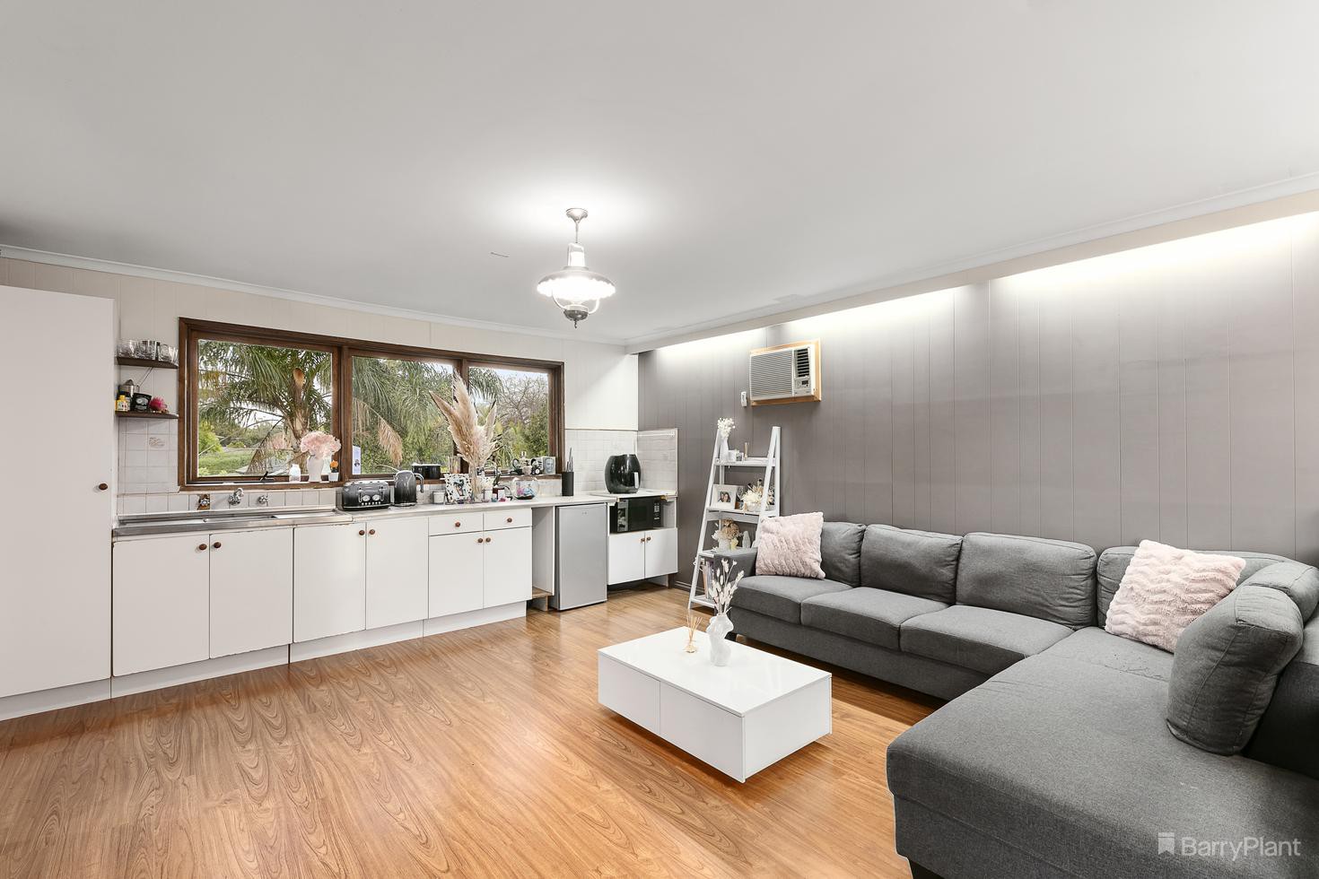 13 Brendale Avenue, Blackburn North, VIC 3130, Blackburn North - Thumbnail 2