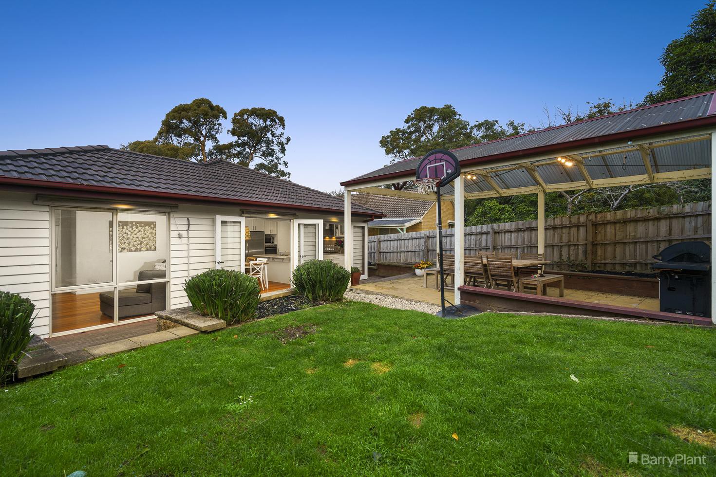 10 Scott Street, Mitcham, VIC 3132, Mitcham - Thumbnail 2