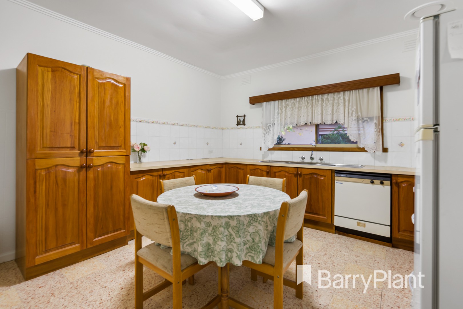 22 Avondale AvenueSt Albans, VIC 3021, St Albans - Thumbnail 6