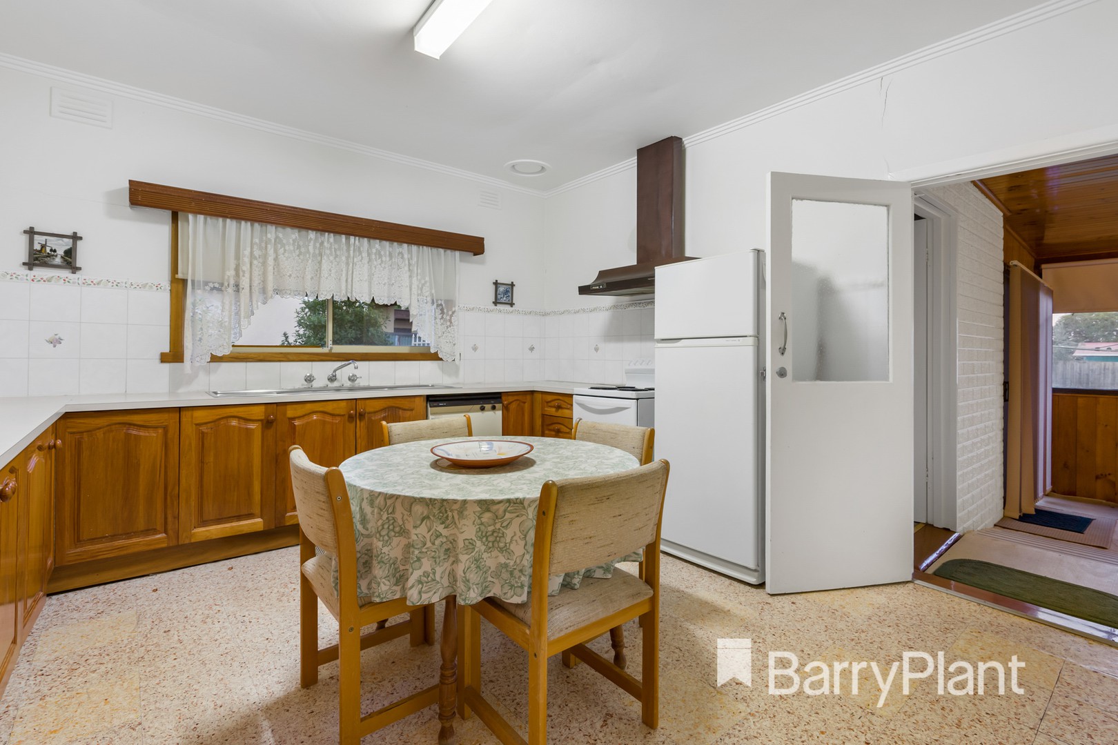 22 Avondale AvenueSt Albans, VIC 3021, St Albans - Thumbnail 7
