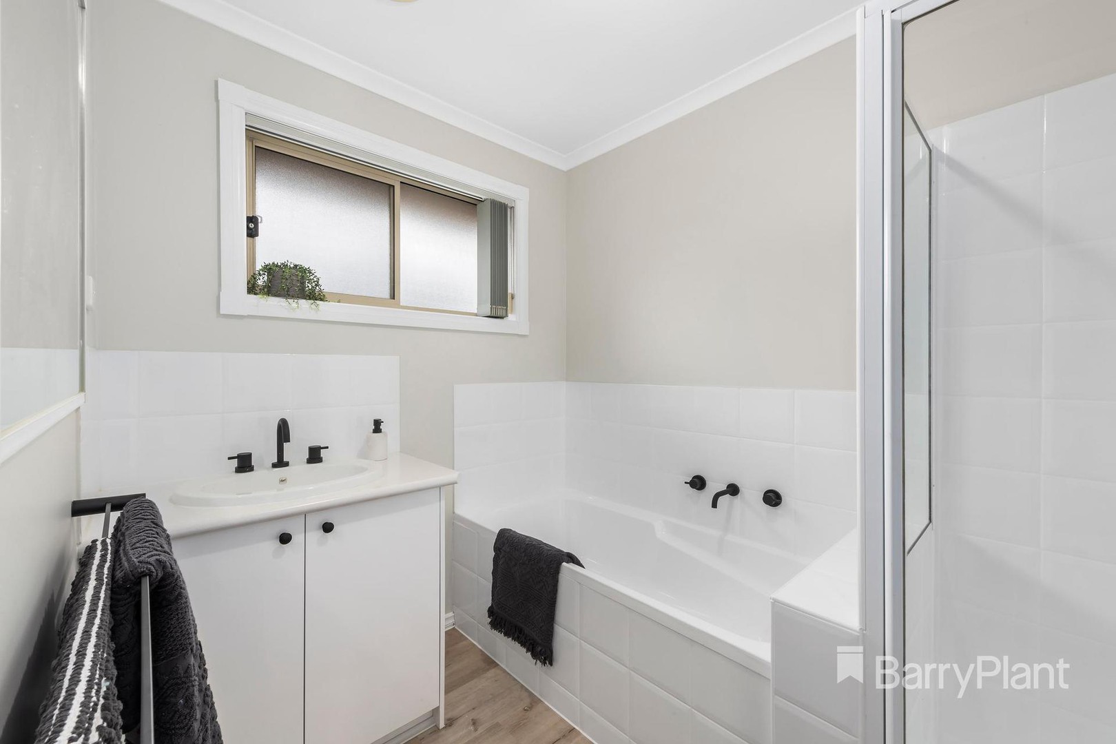 1/6 Harwood CloseMill Park, VIC 3082, Mill Park - Thumbnail 7