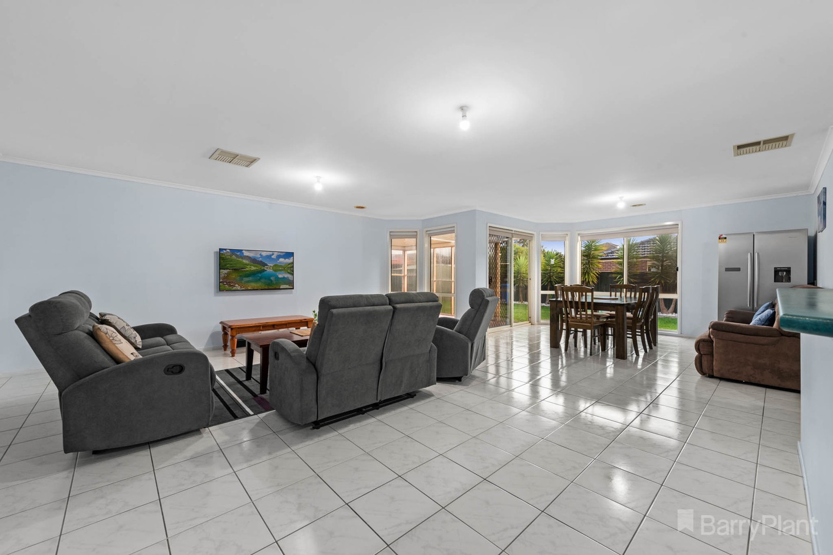 13 Ormiston PlaceNarre Warren South, VIC 3805, Narre Warren South - Thumbnail 3