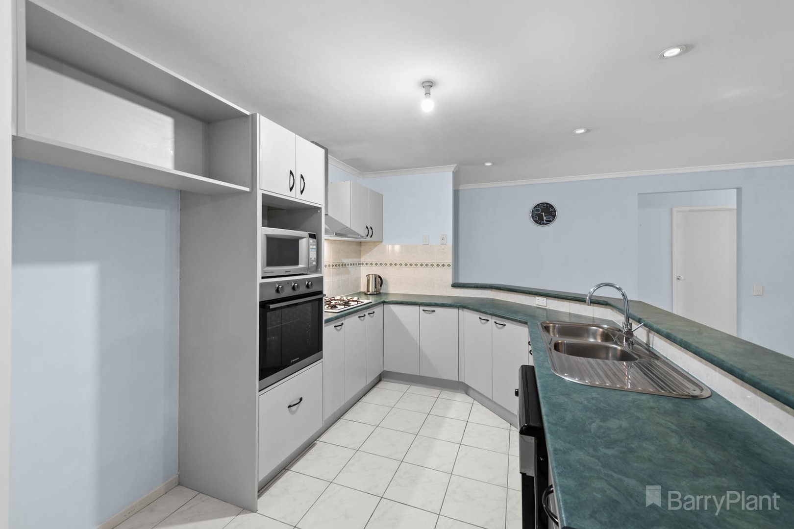 13 Ormiston PlaceNarre Warren South, VIC 3805, Narre Warren South - Thumbnail 7
