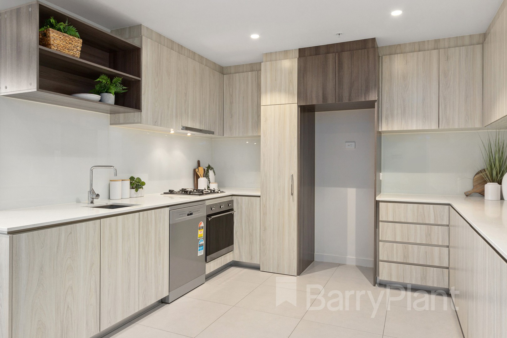 512/1 Lynne AvenueWantirna South, VIC 3152, Wantirna South - Thumbnail 4