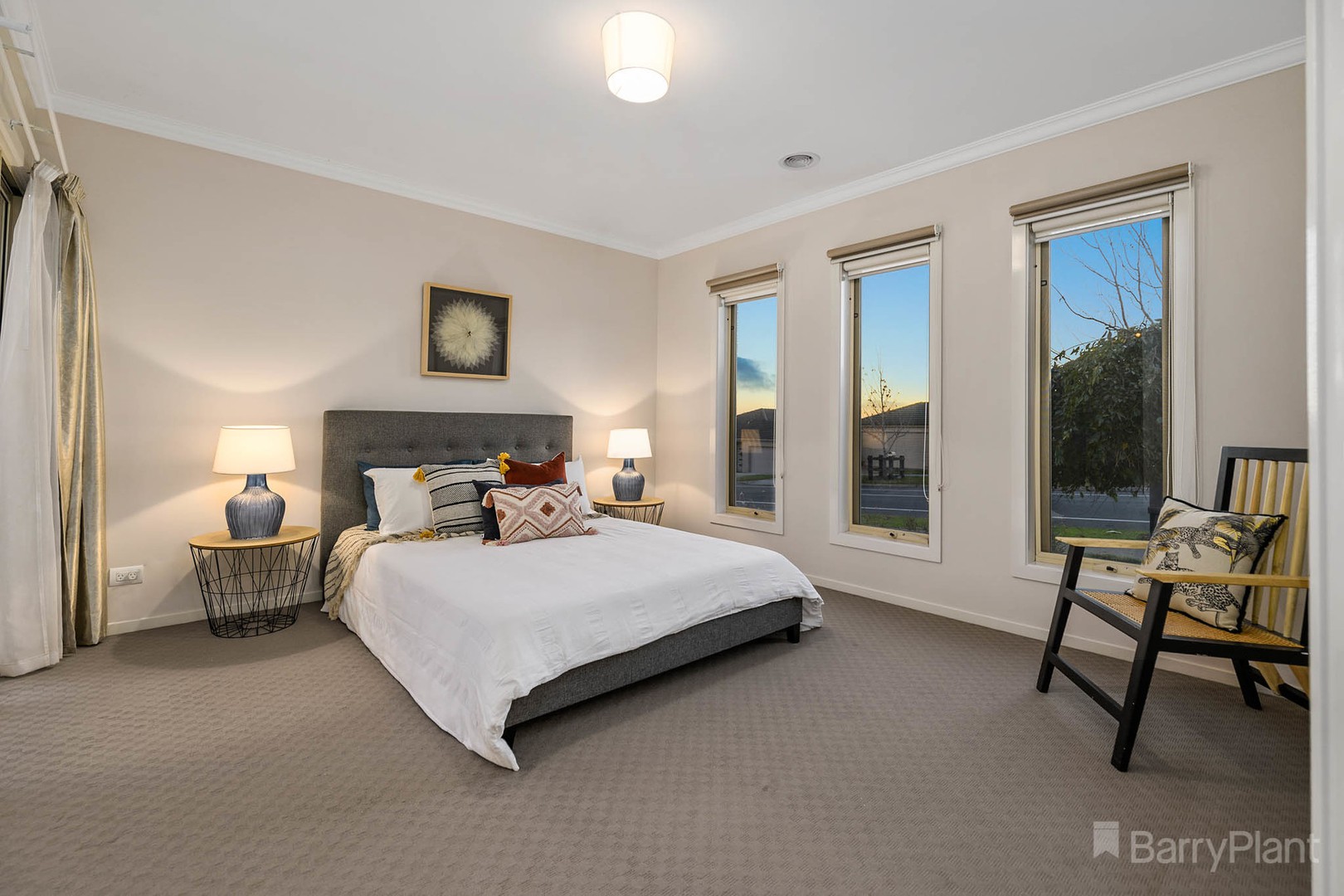 37 Windermere BoulevardPakenham, VIC 3810, Pakenham - Thumbnail 3